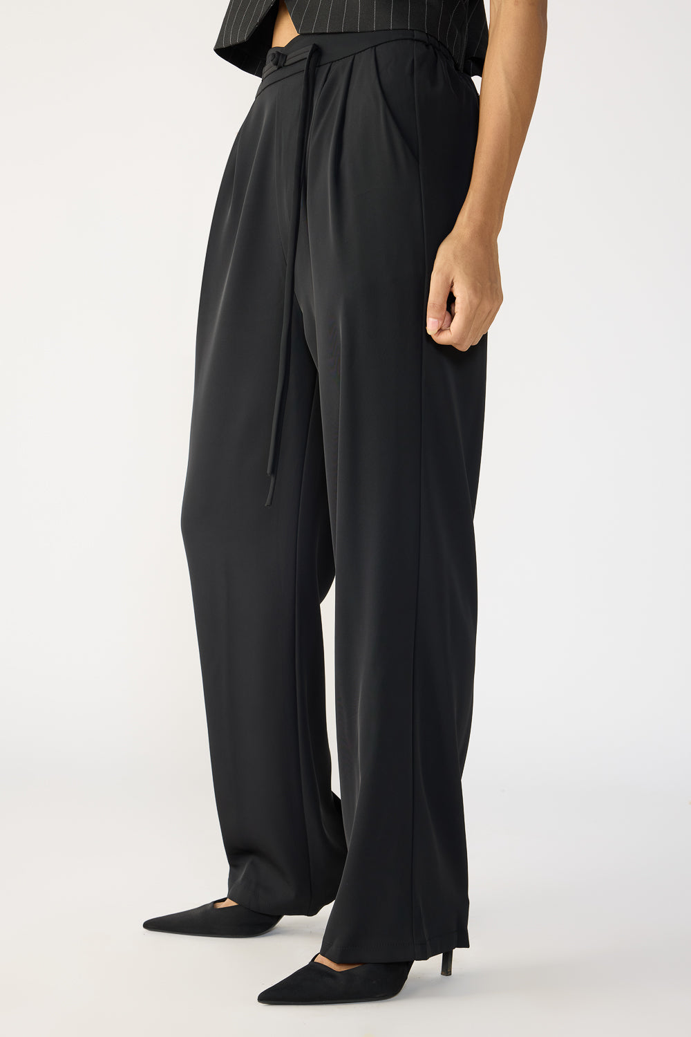 Nordic Black Knotted Korean Pants