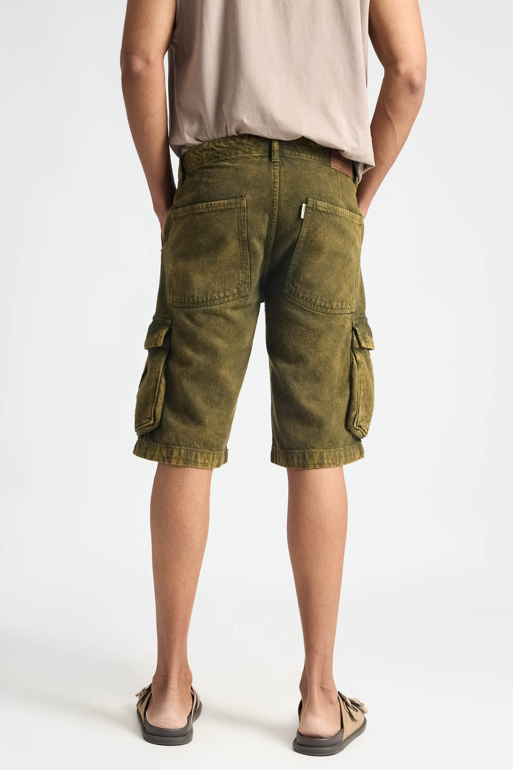 OLIVE TINTED MENS CARGO SHORTS