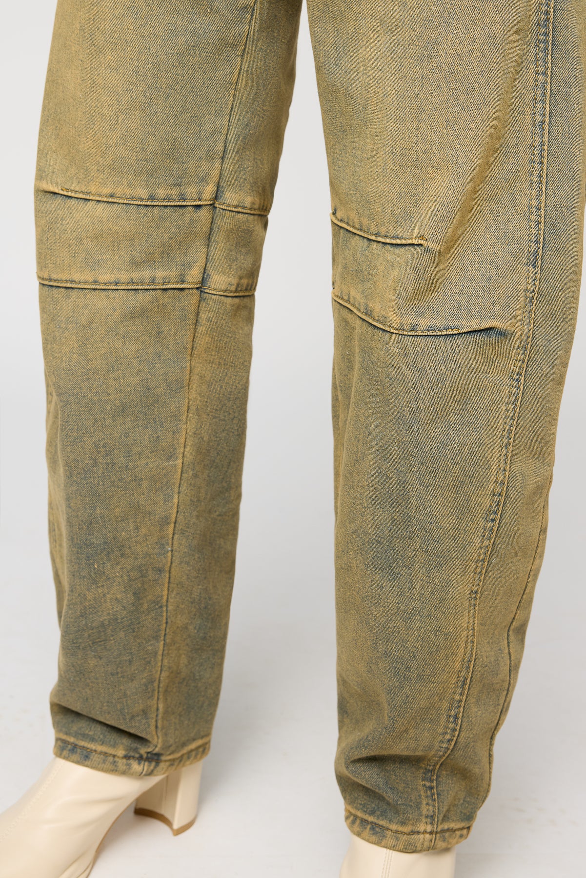 Copper Canyon Barrel Leg Jeans