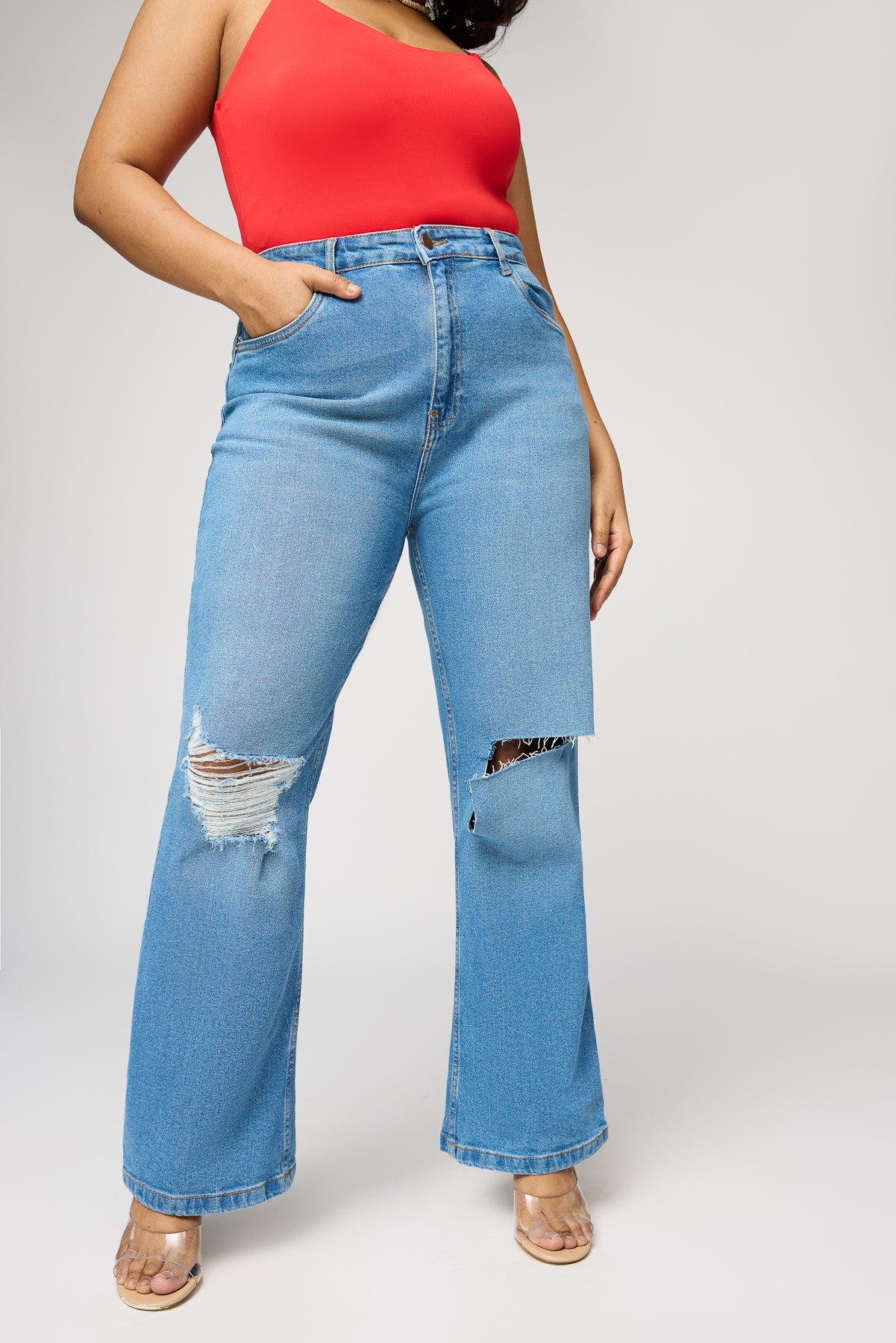 Knockout Knee Distressed Curve Wide Leg Jeans