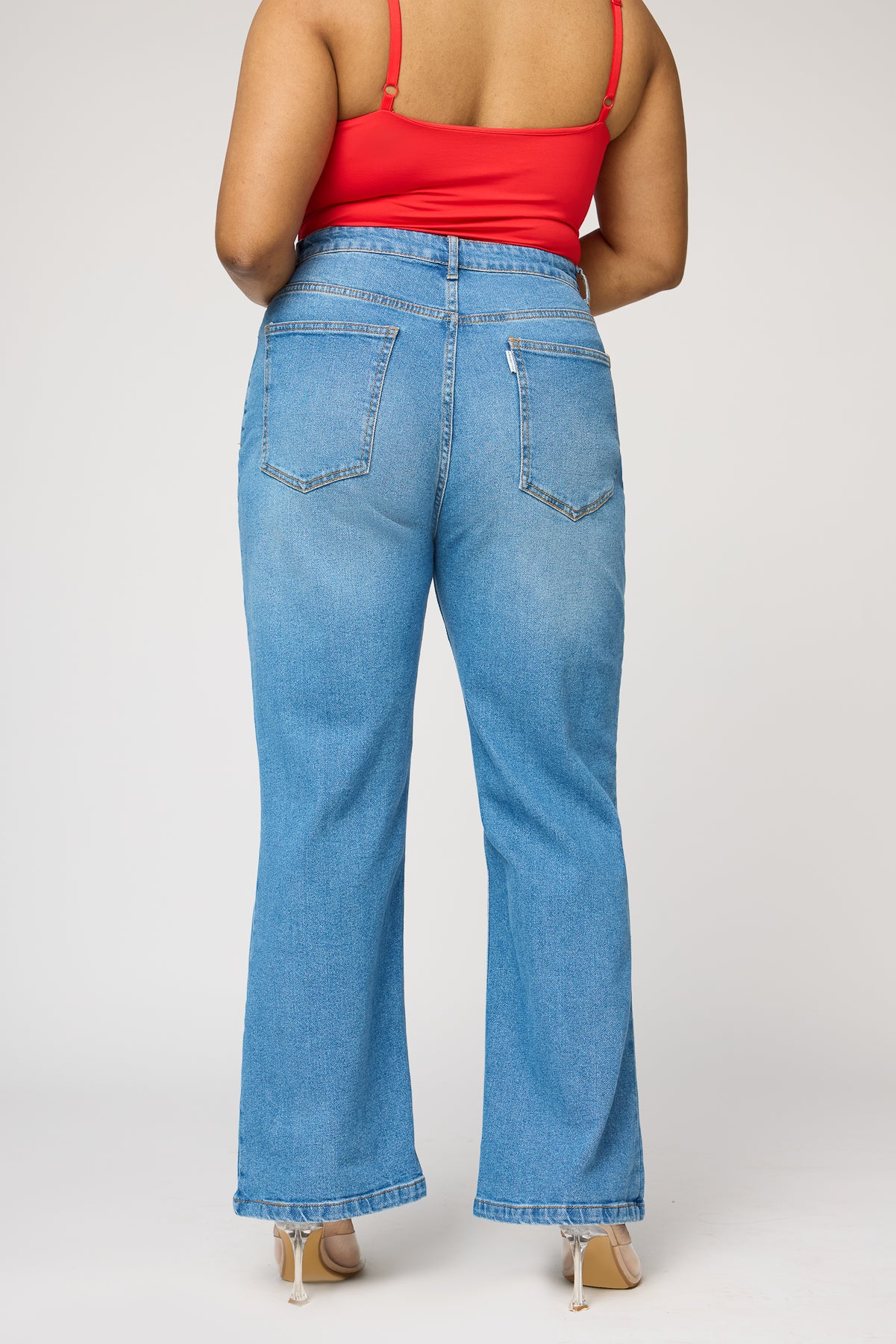 Knockout Knee Distressed Curve Wide Leg Jeans