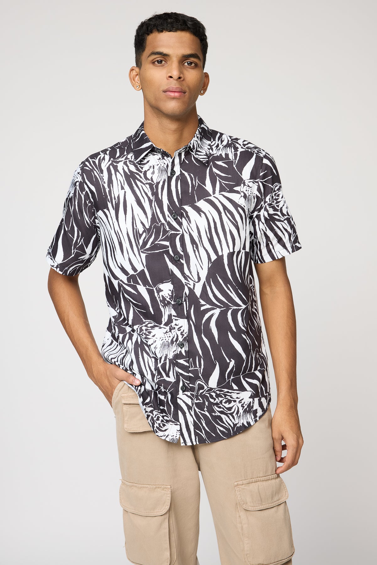 Urban Jungle Black & White Men's Resort Shirt