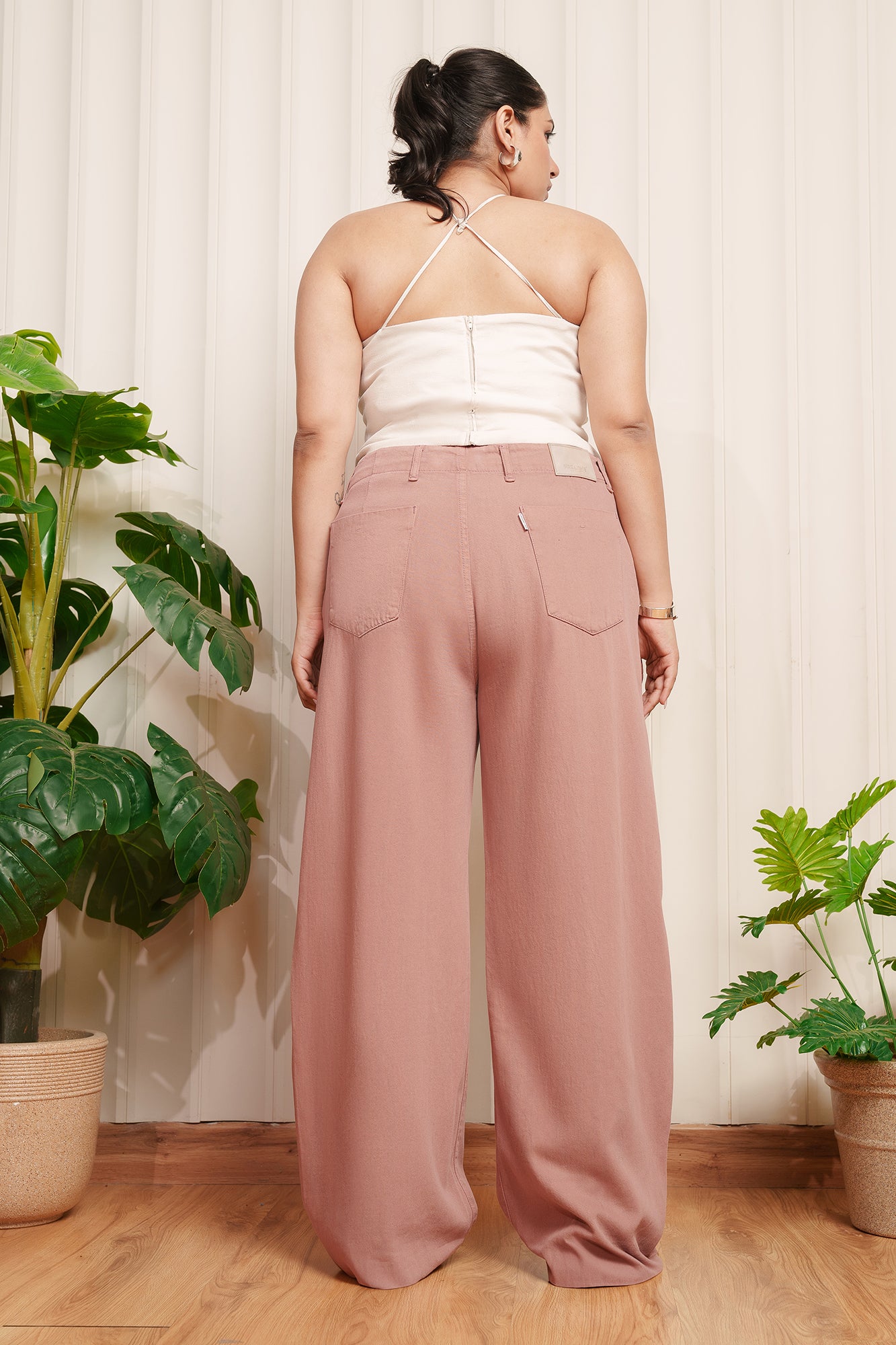 Dusky Blush Curve Pintuck Straight Jeans