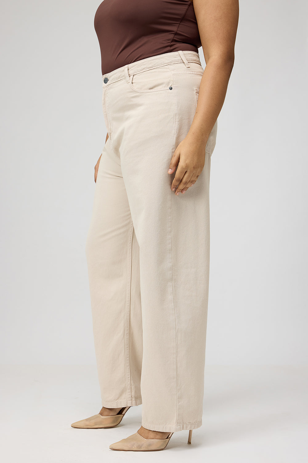 Curve Ivory Beige Straight Jeans