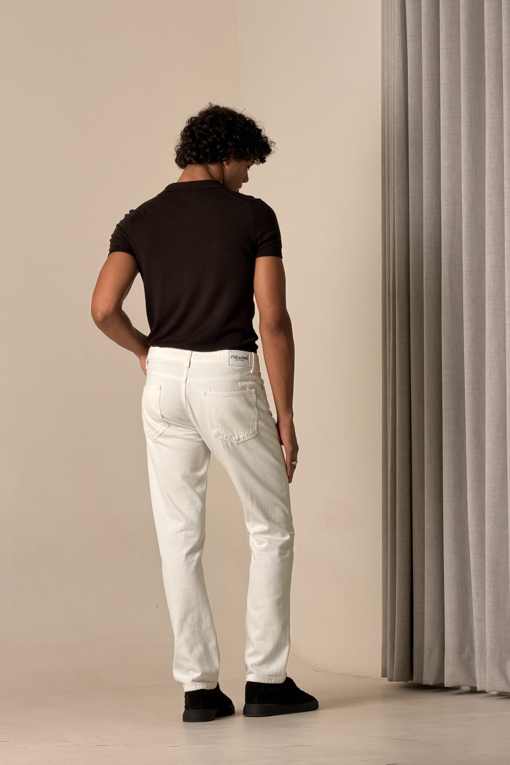 Straight Jeans