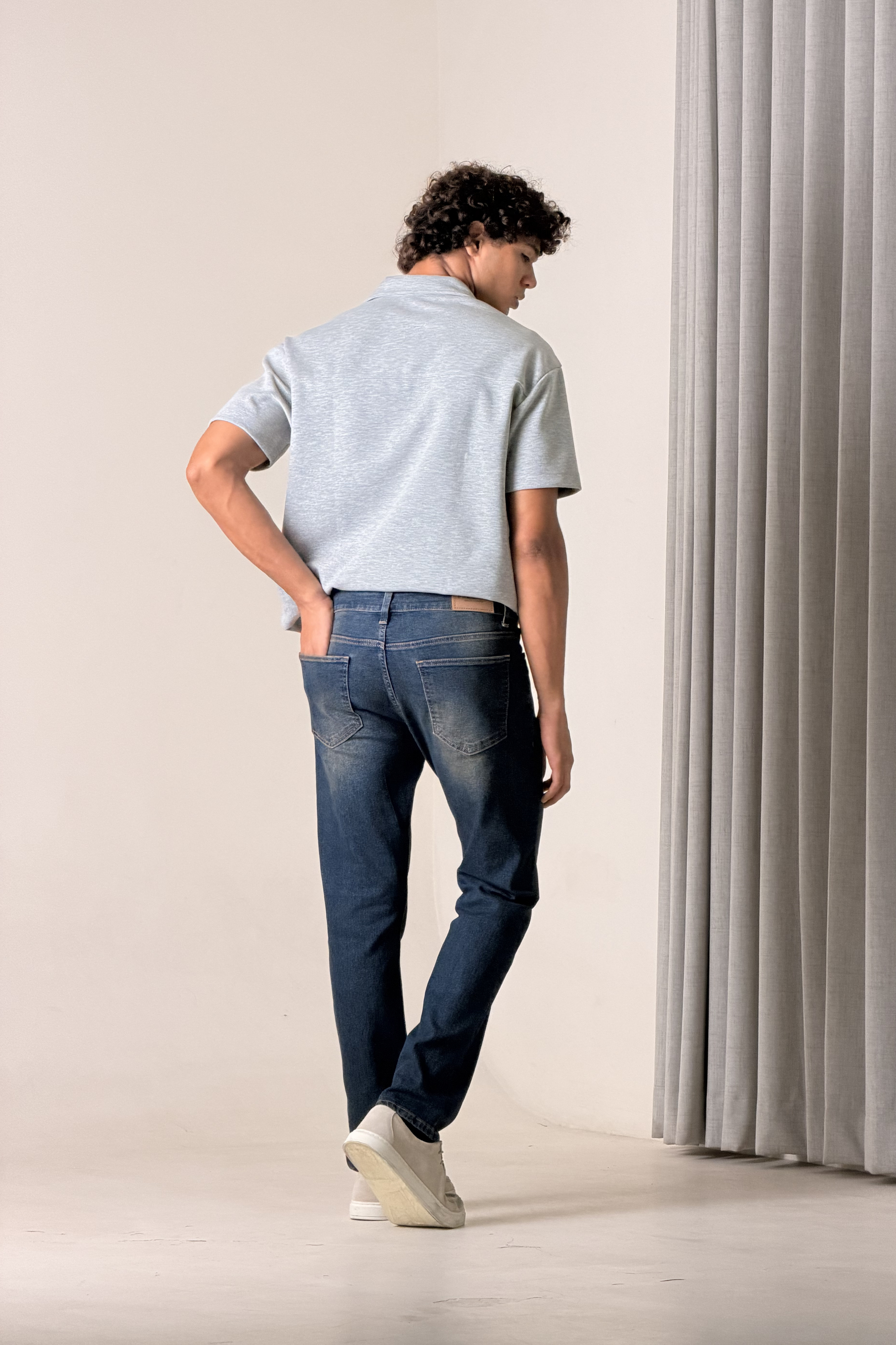 Straight Jeans