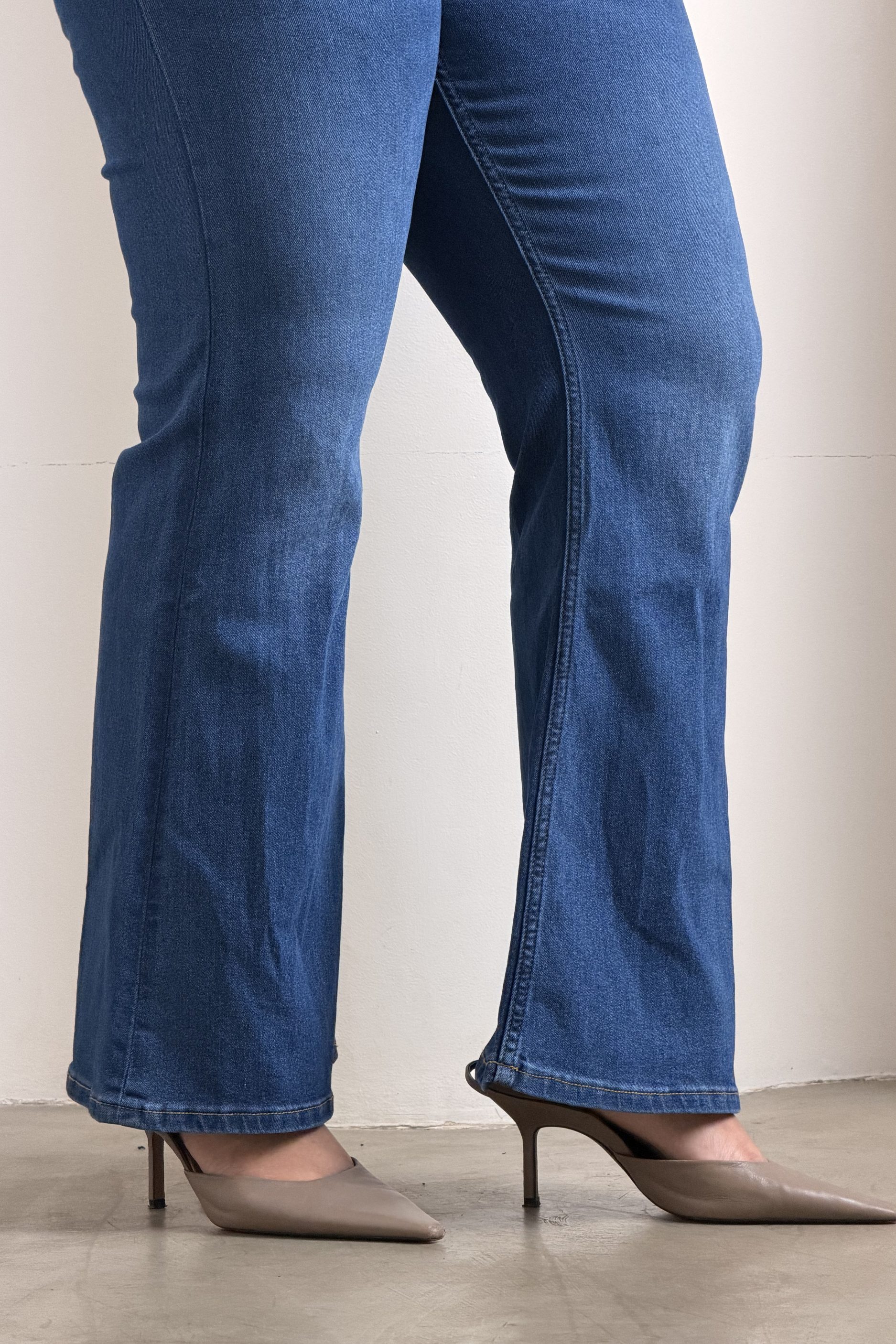 It's Giving High Stretch Bootcut Jeans