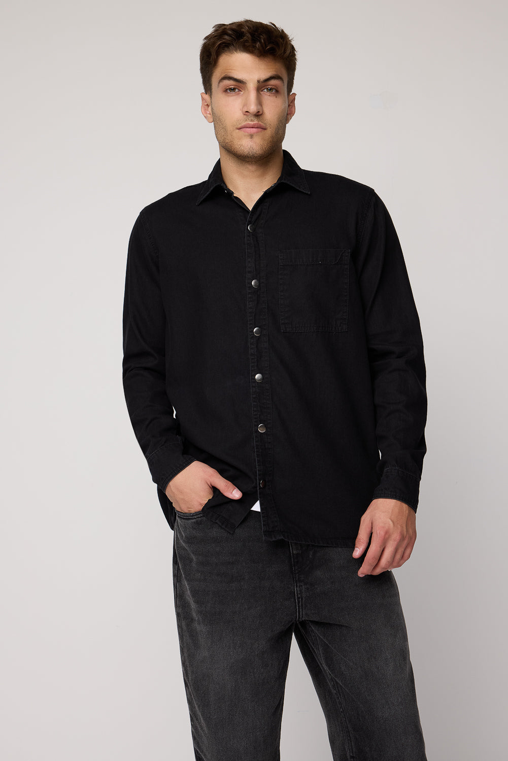 Black Single Pocket Men's Shirt