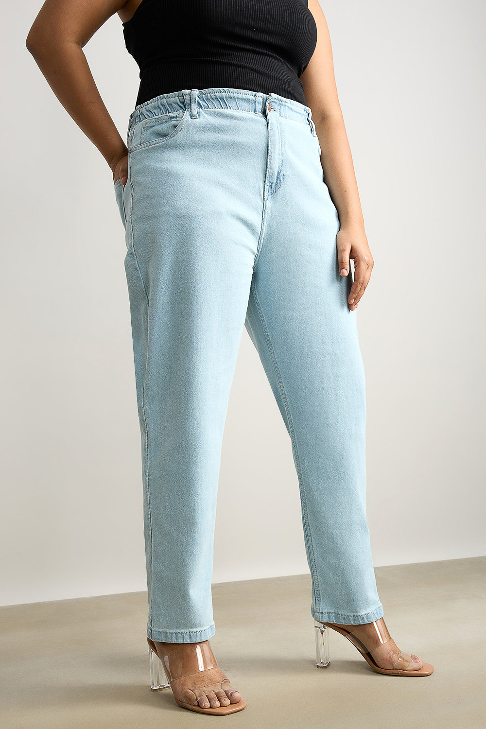 STRETCHY LIGHT WASH MOM JEANS