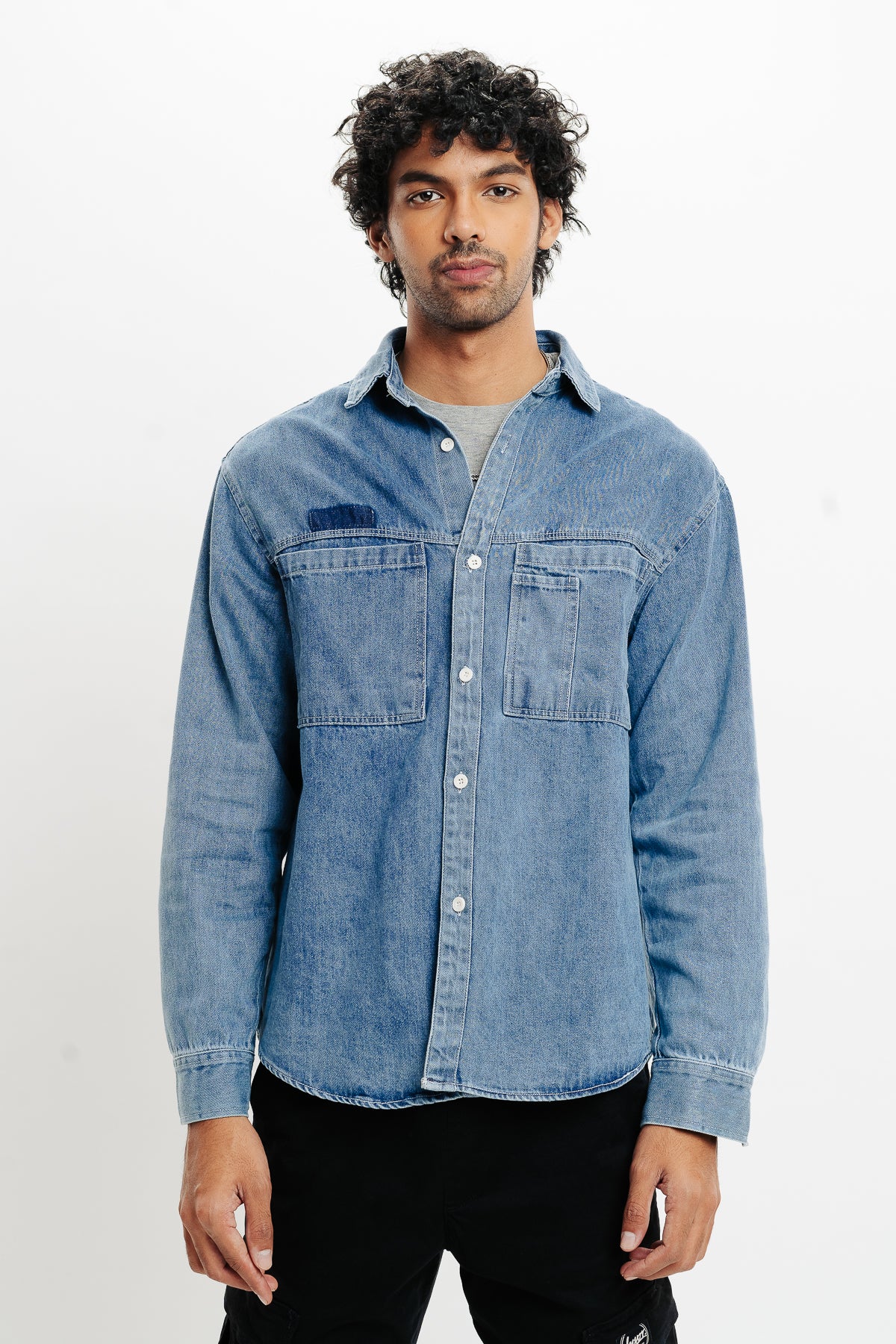Check Out This Rugged Look Vintage Of This Denim Shirt With A Classic Jacket
