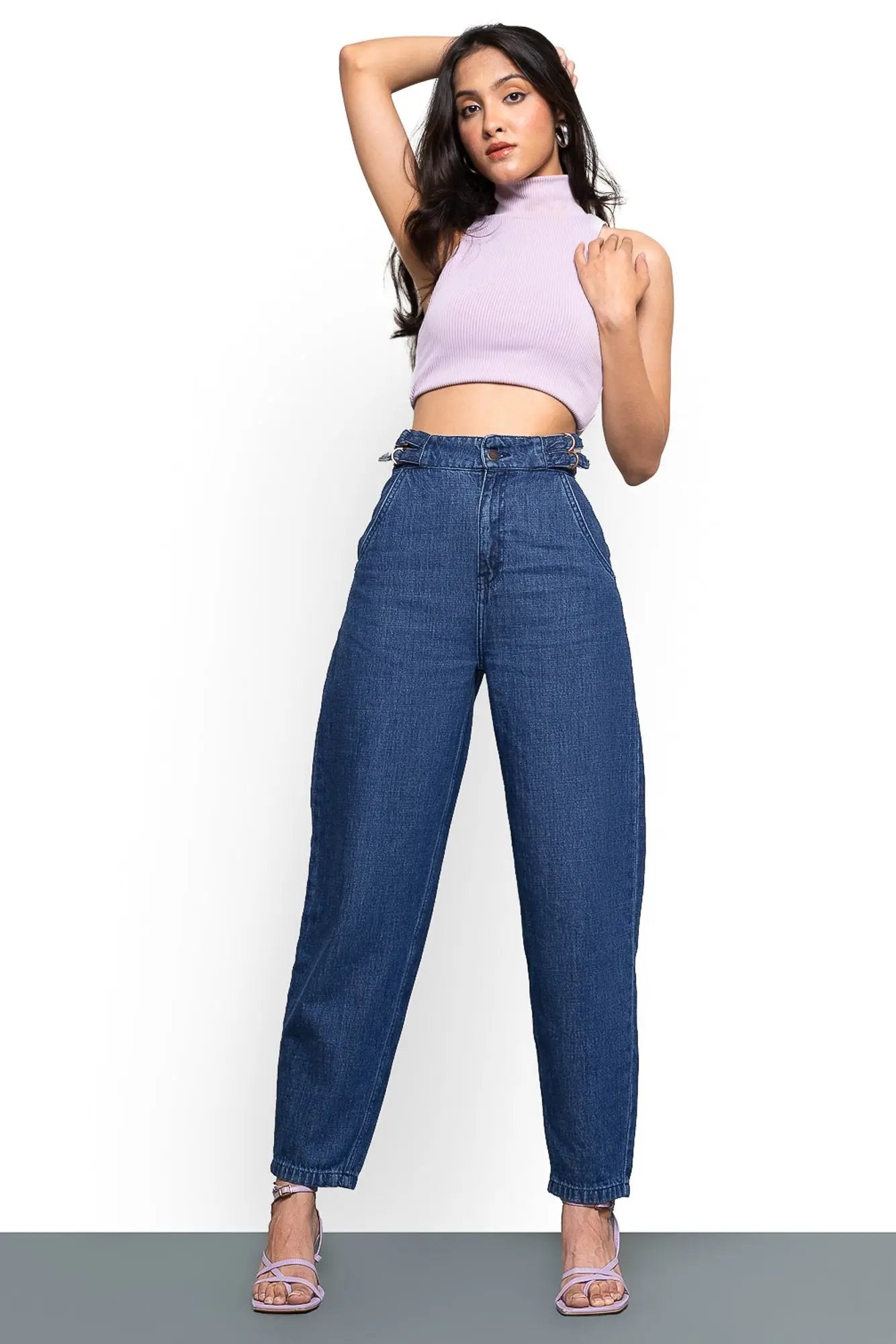 BAGGY JEANS WITH ADJUSTABLE WAIST