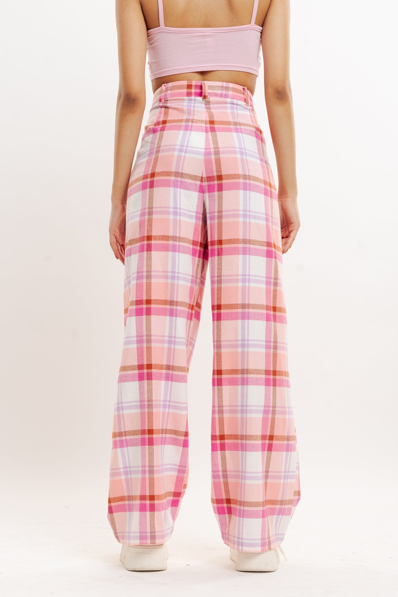 PINK AND WHITE CHECKERED STRAIGHT FIT PANT