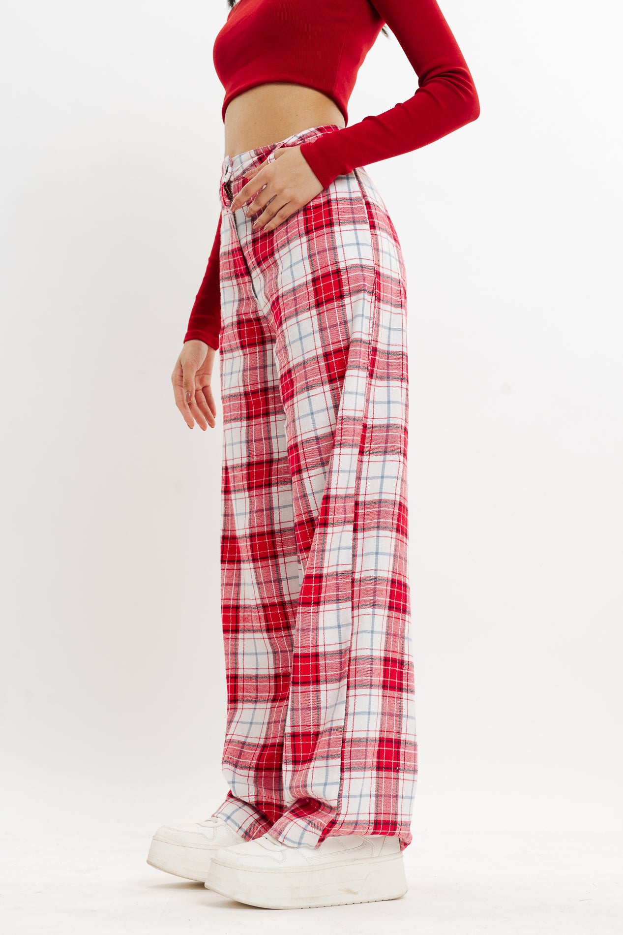 RED AND WHITE CHECKERED STRAIGHT FIT PANT