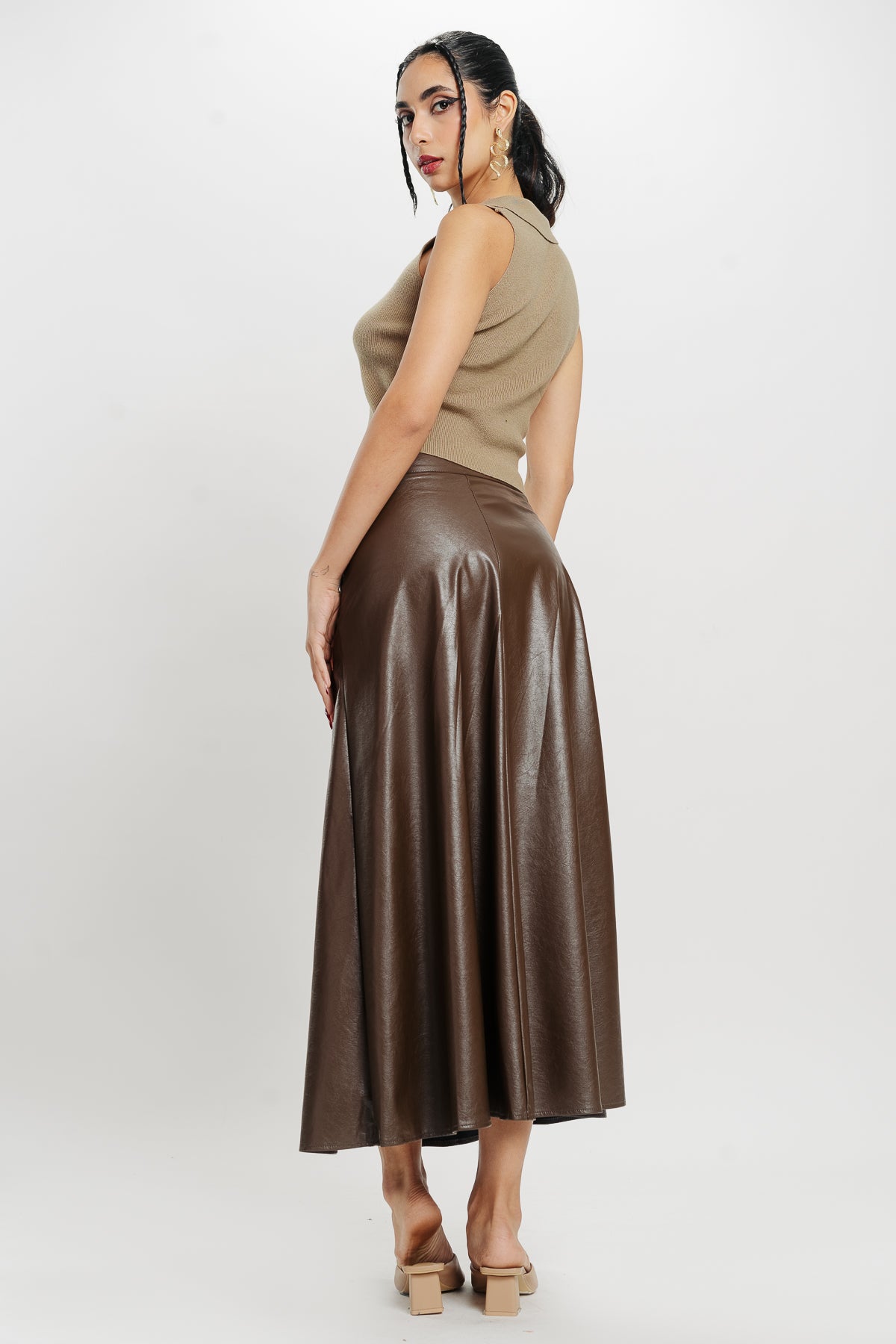 BROWN FLARED LEATHER SKIRT