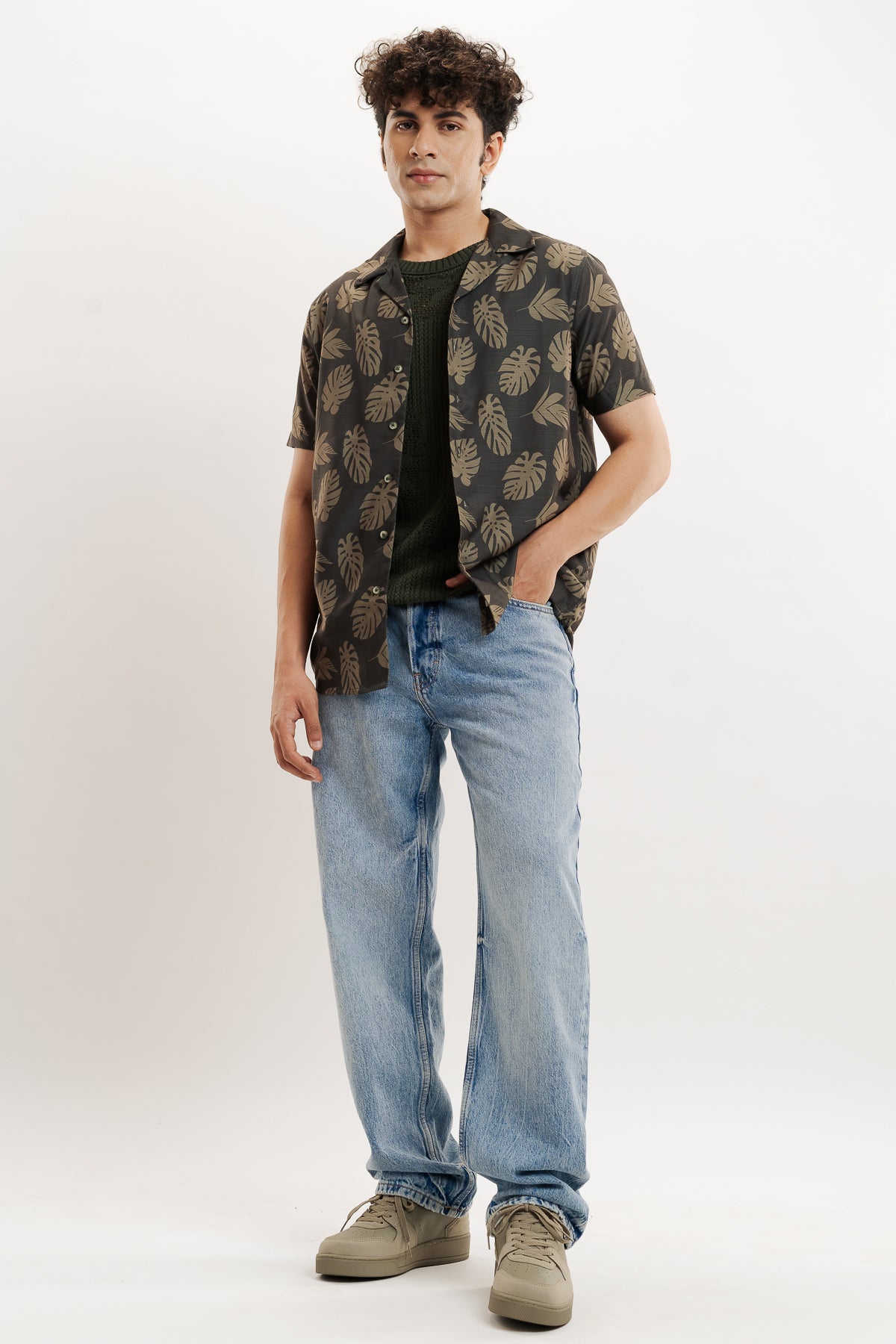 LEAFY SERENITY MEN'S RESORT SHIRT