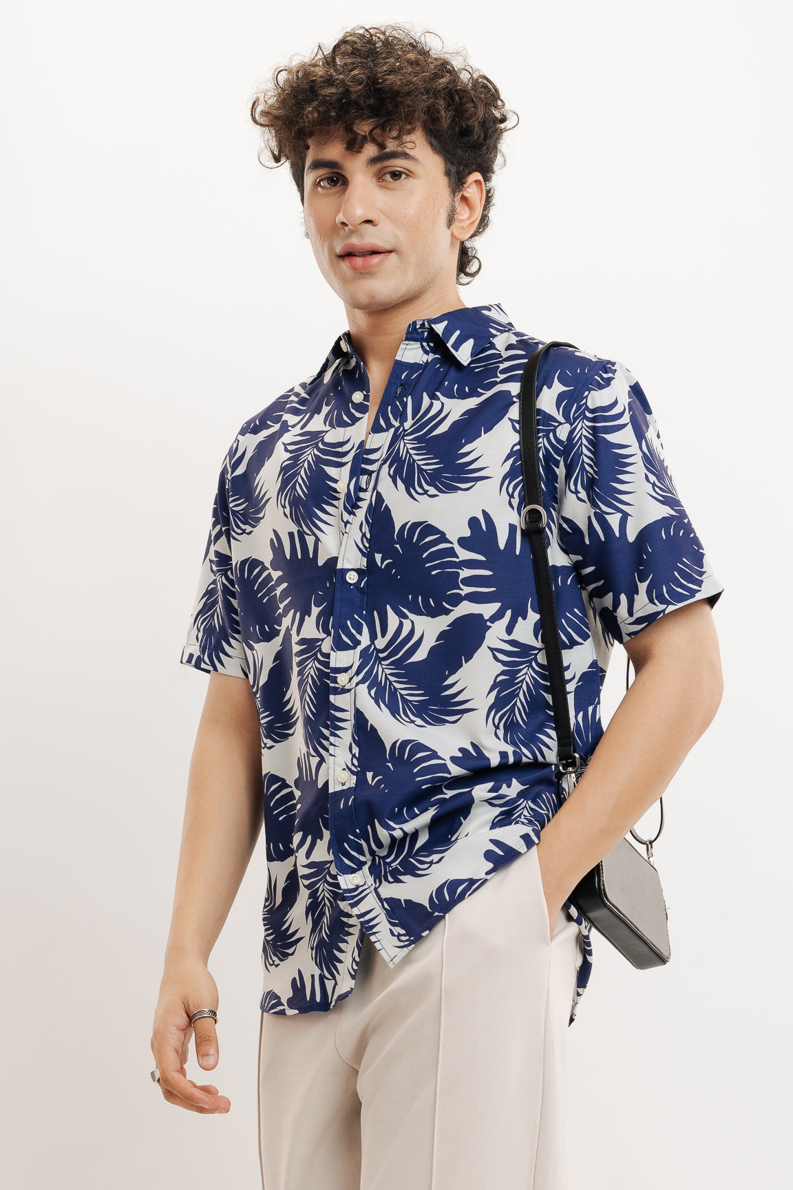 Palm Leaves Print Men's Resort Shirt