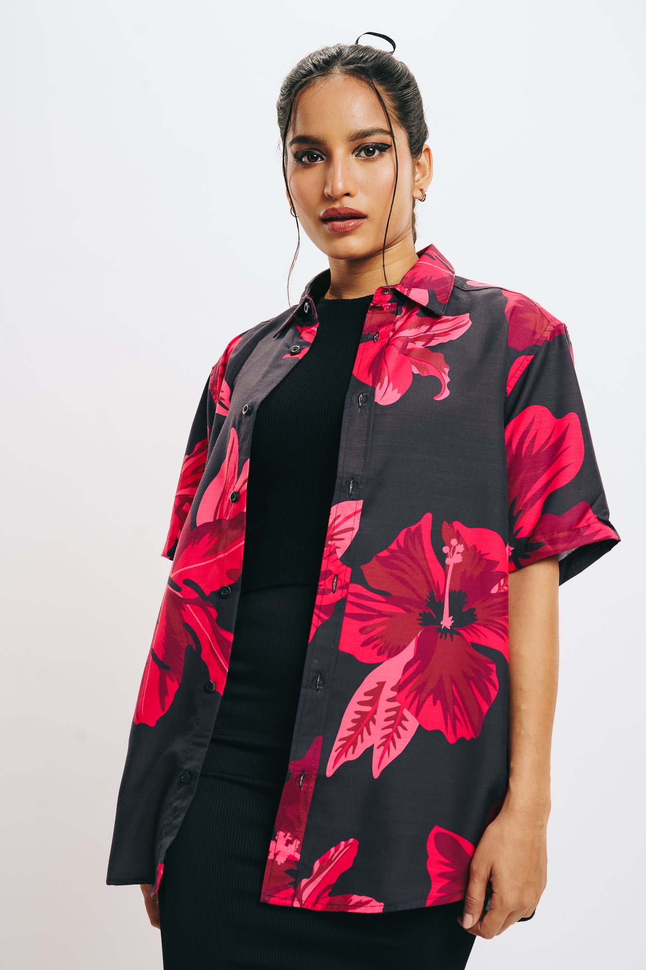 WOMEN'S HIBISCUS PRINT SHIRT