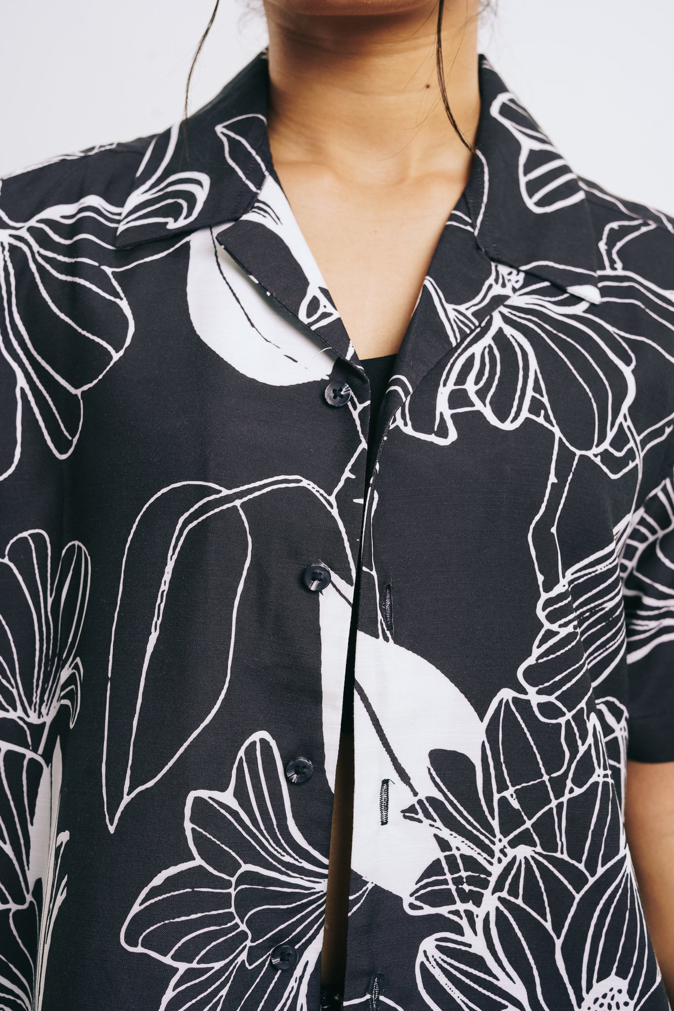 WOMEN'S ABSTRACT FLORAL SHIRT