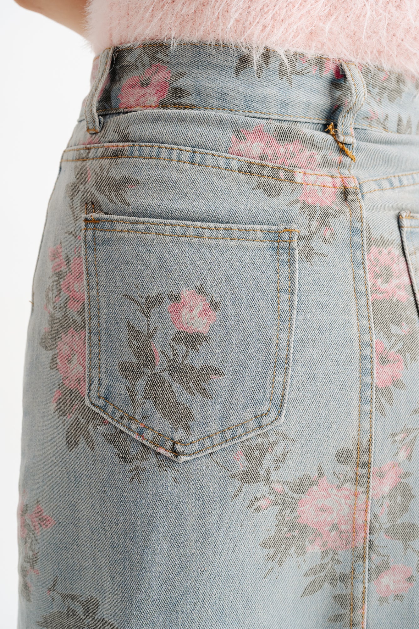 Pink floral 2024 denim skirt