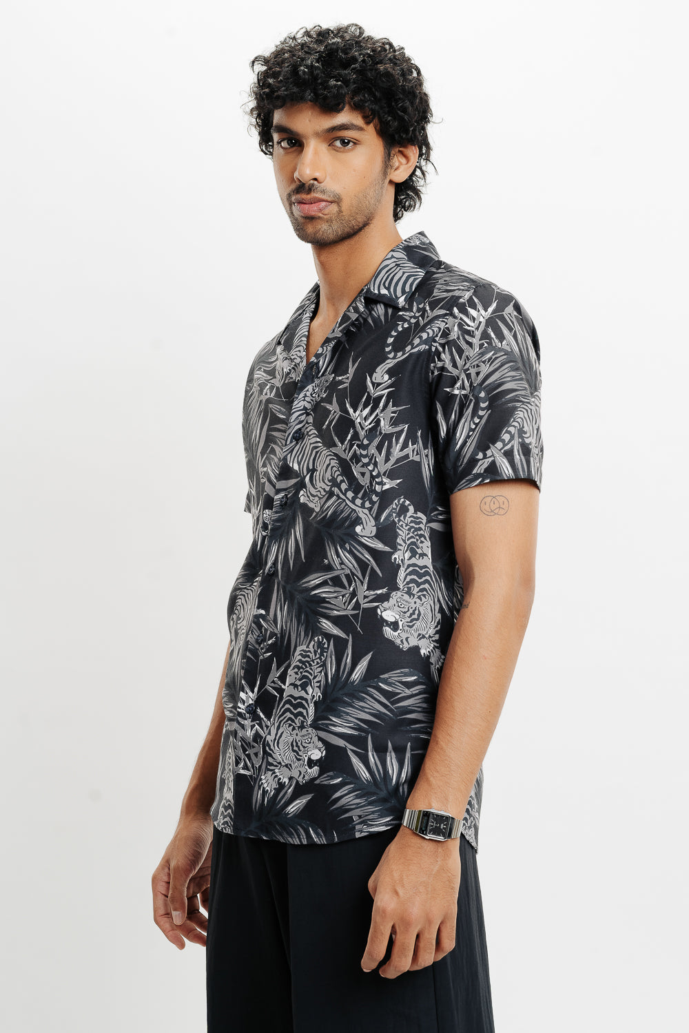 Black Tiger Men's Resort Shirt