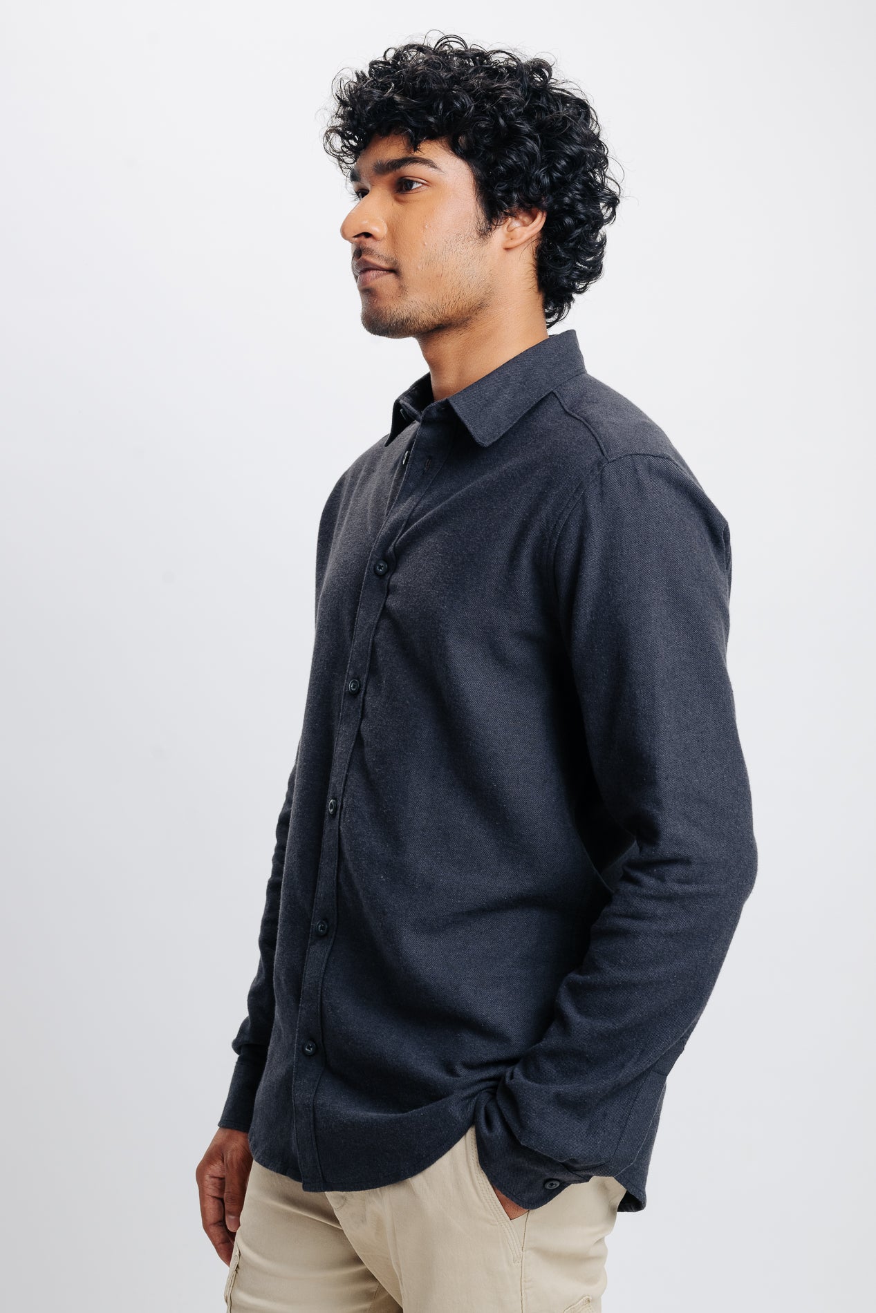 MEN'S CHARCOAL SOLID SHIRT