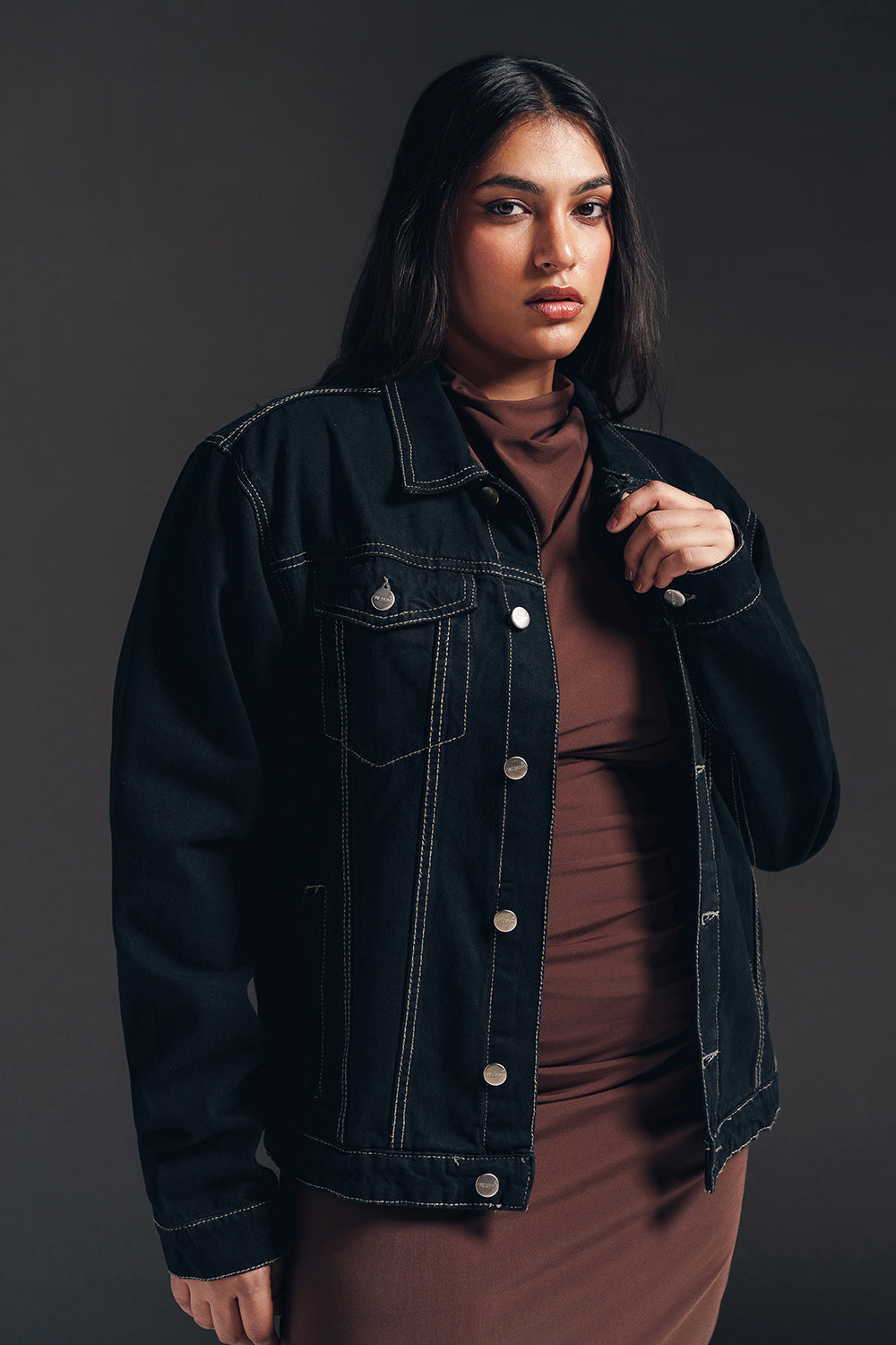 Vanta Black Curve Denim Trucker Jacket