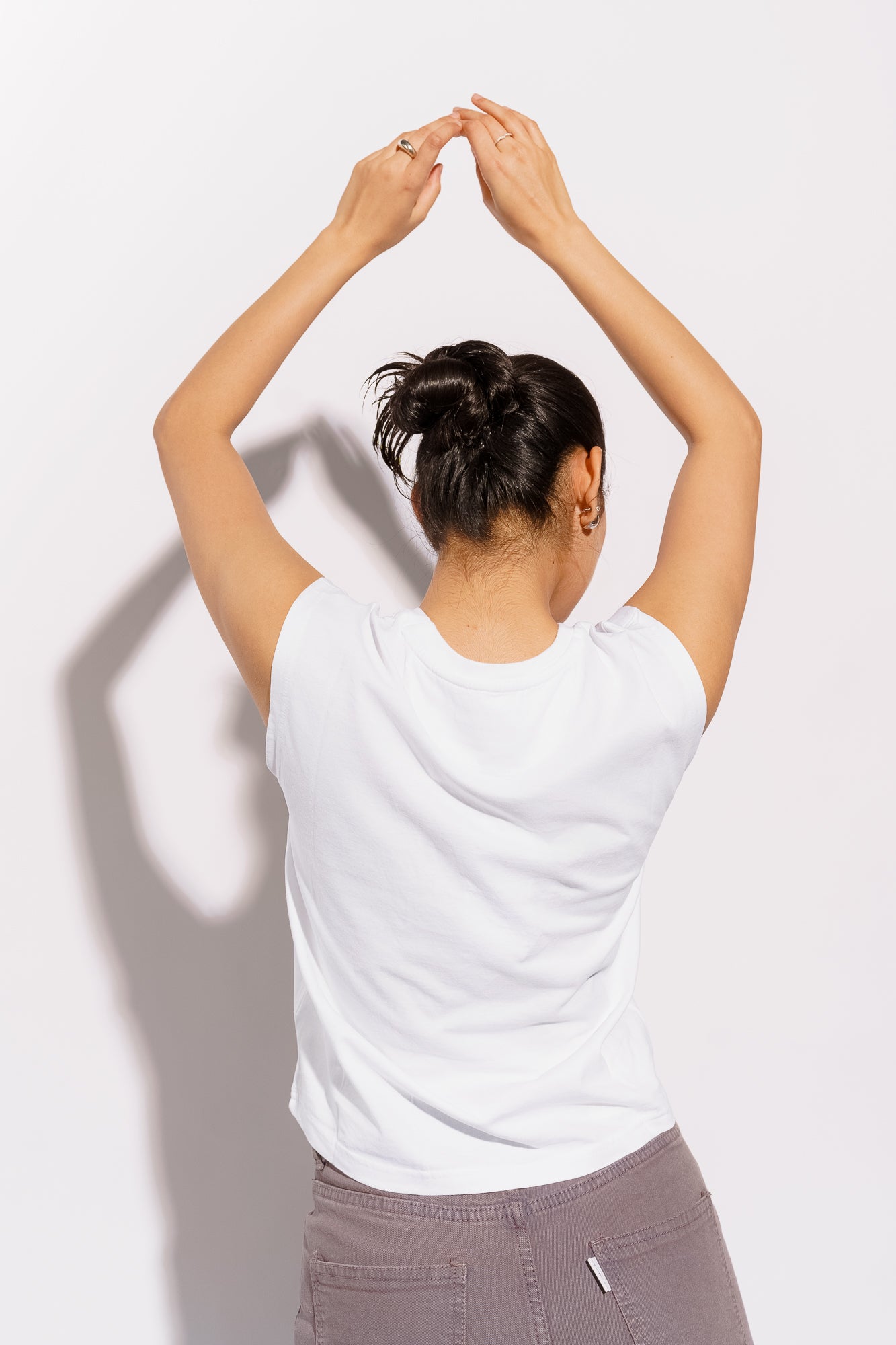 WHITE BASKETBALL TOP
