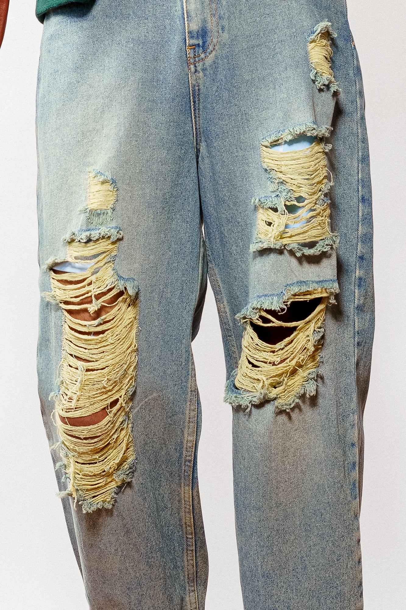 Men's Blue Cotton Ripped Ripped Jeans