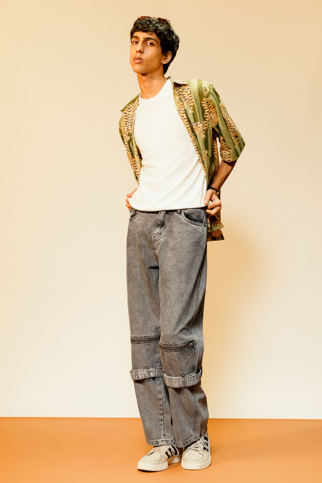 Charcoal Zip Men's Wide Jeans