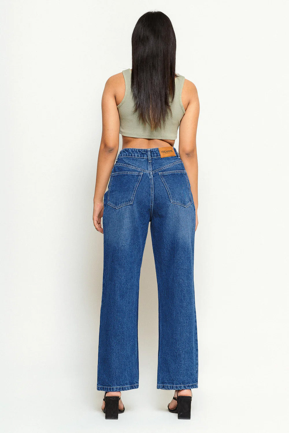 Modish Blue Women's Straight Jeans