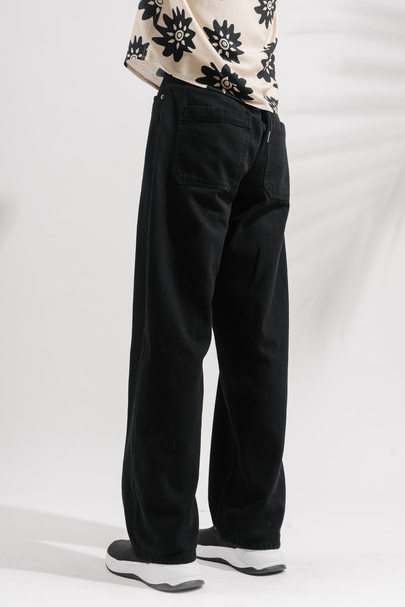 Men’s Black Wide Jeans