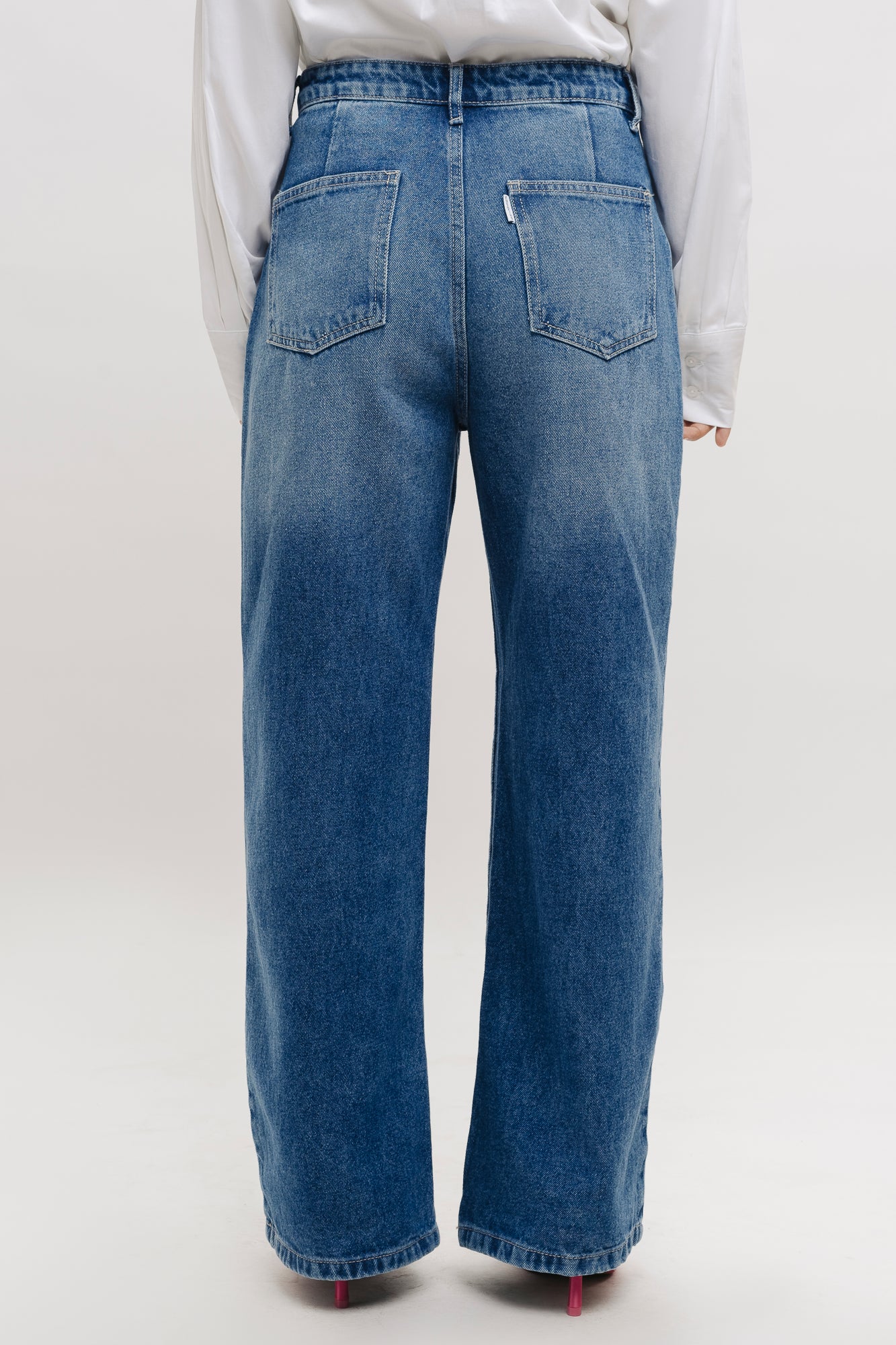 DOUBLE FRONT YOKE STRAIGHT FIT JEANS