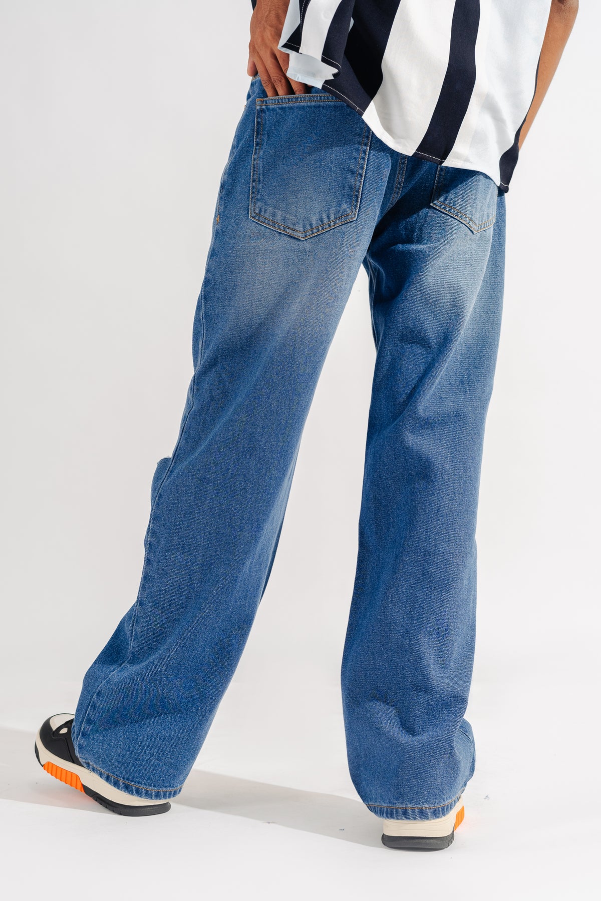 Men's Distressed Wide Leg Relaxed Fit Jeans main image 1