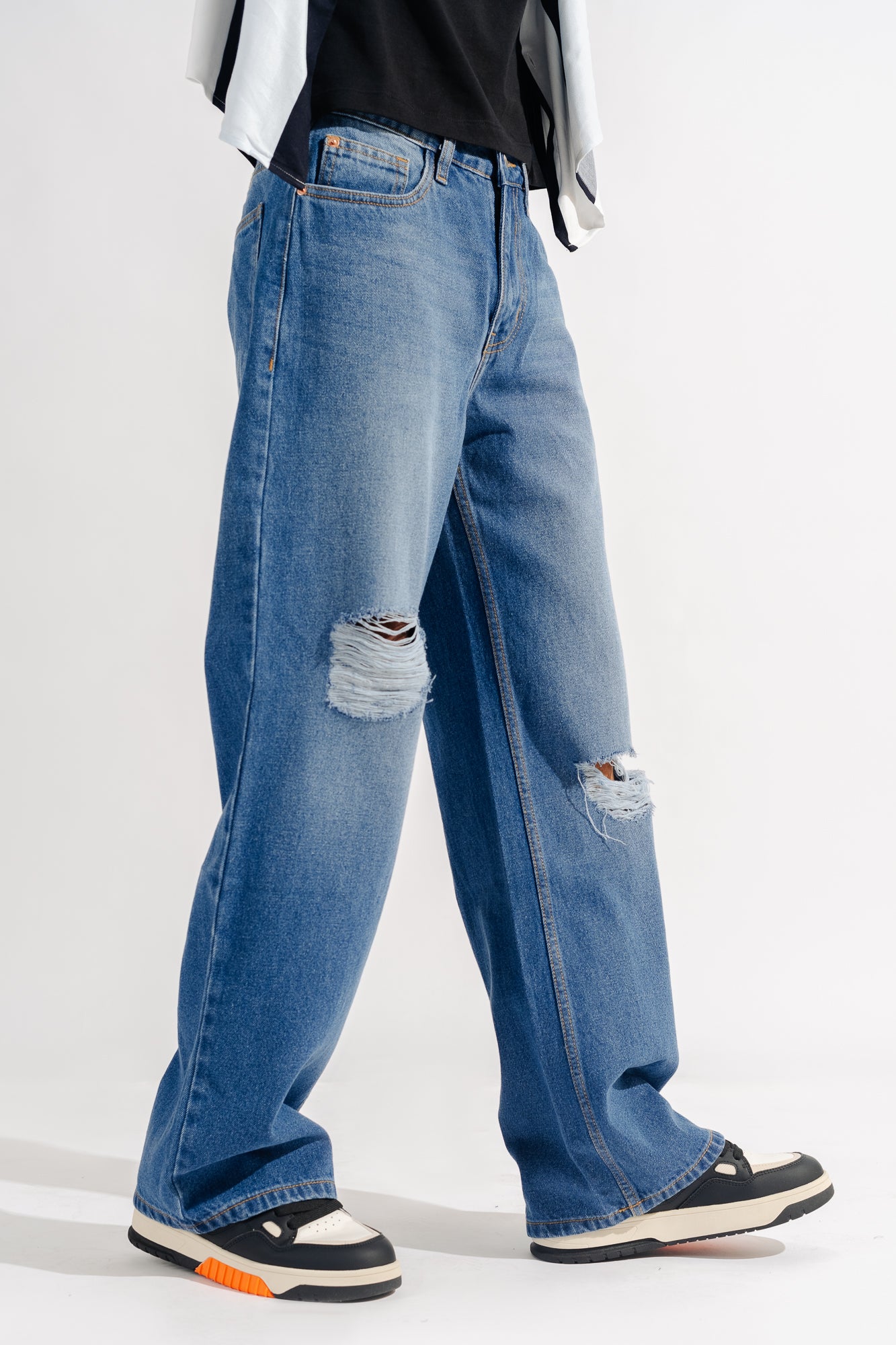 DISTRESSED WIDE MENS JEANS