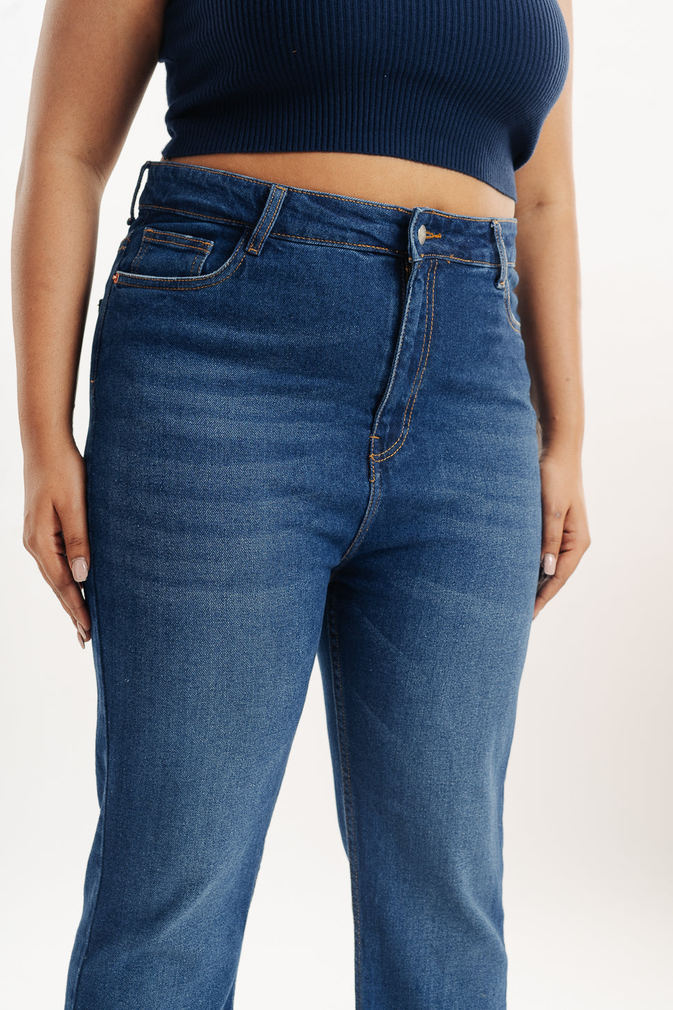 CURVE BLUE TINTED BOOTCUT JEANS