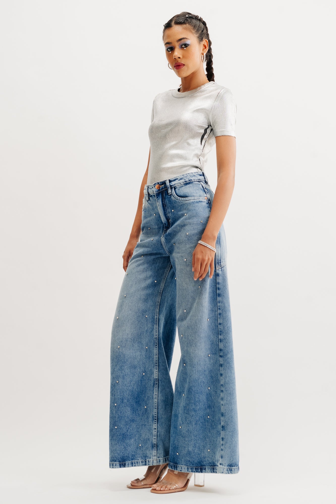 EMBEZZLED FLARE JEANS