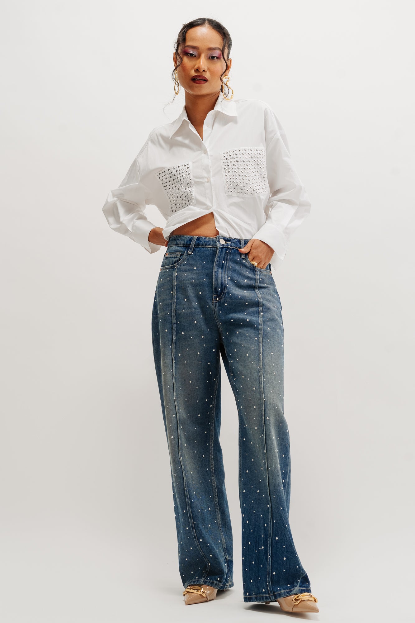 Embellished Front Tucked Straight Jeans