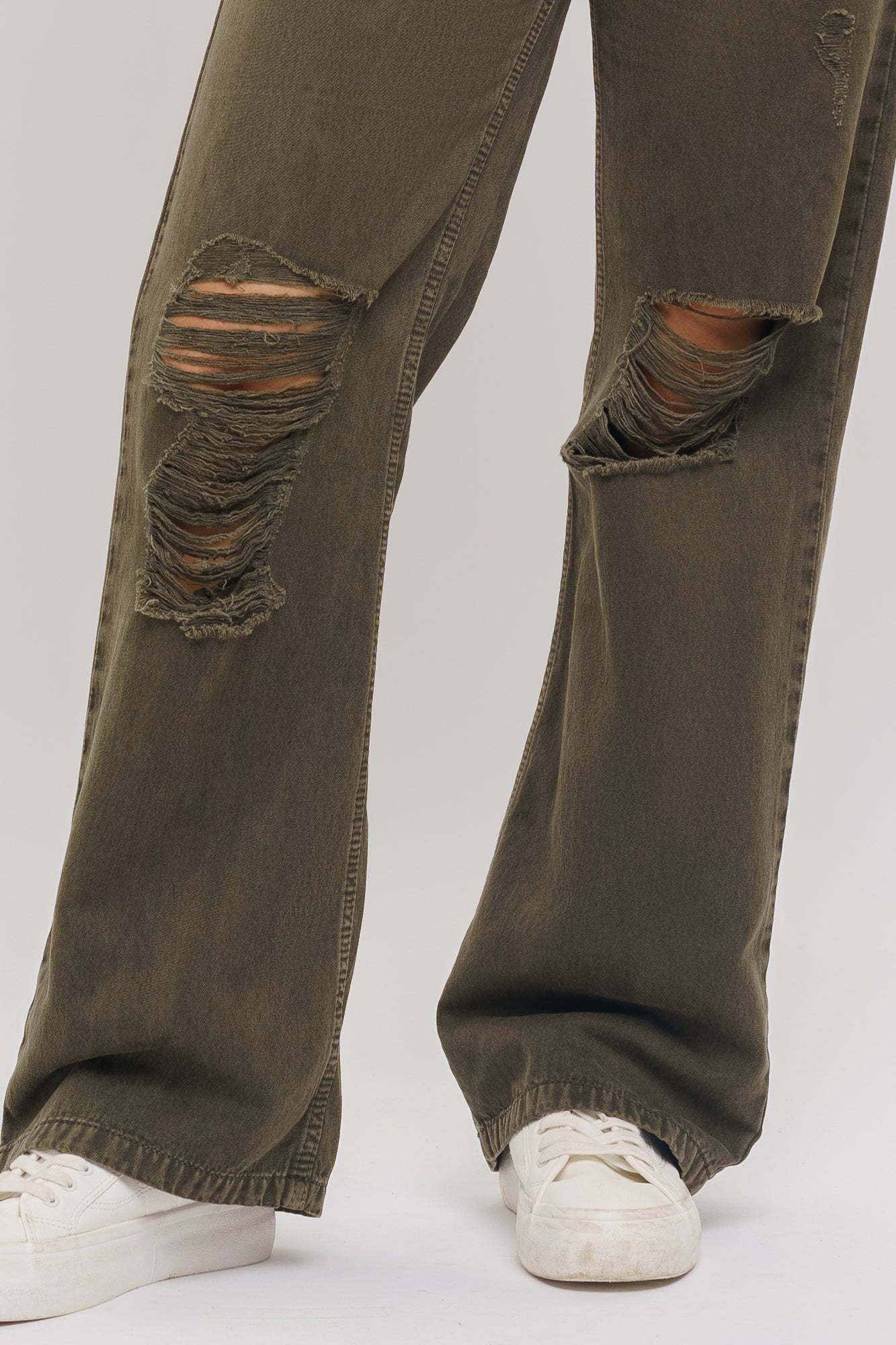 OLIVE DISTRESSED WIDE JEANS