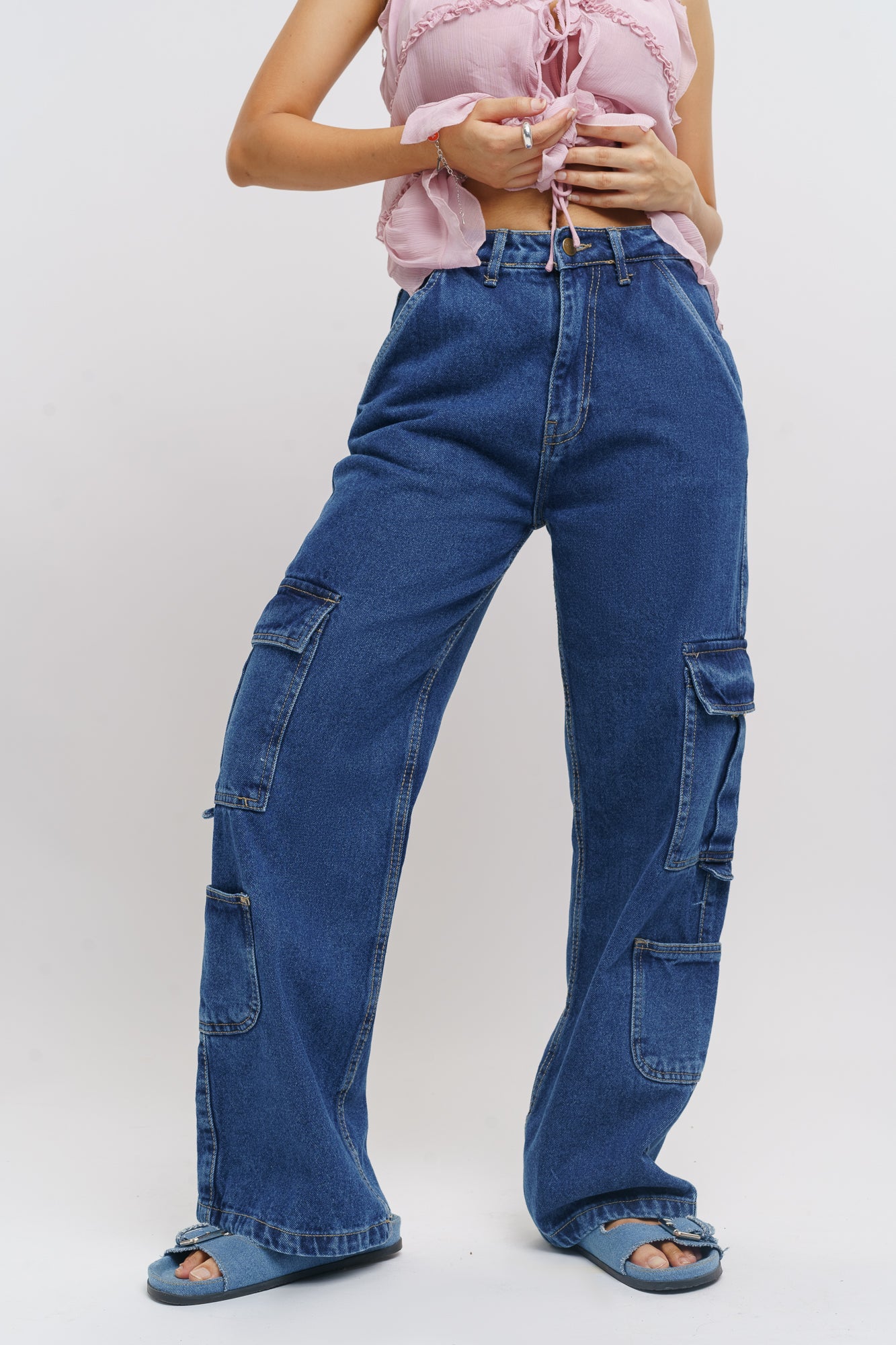 BLUE DANCE AROUND FRAY STRAIGHT FIT JEANS