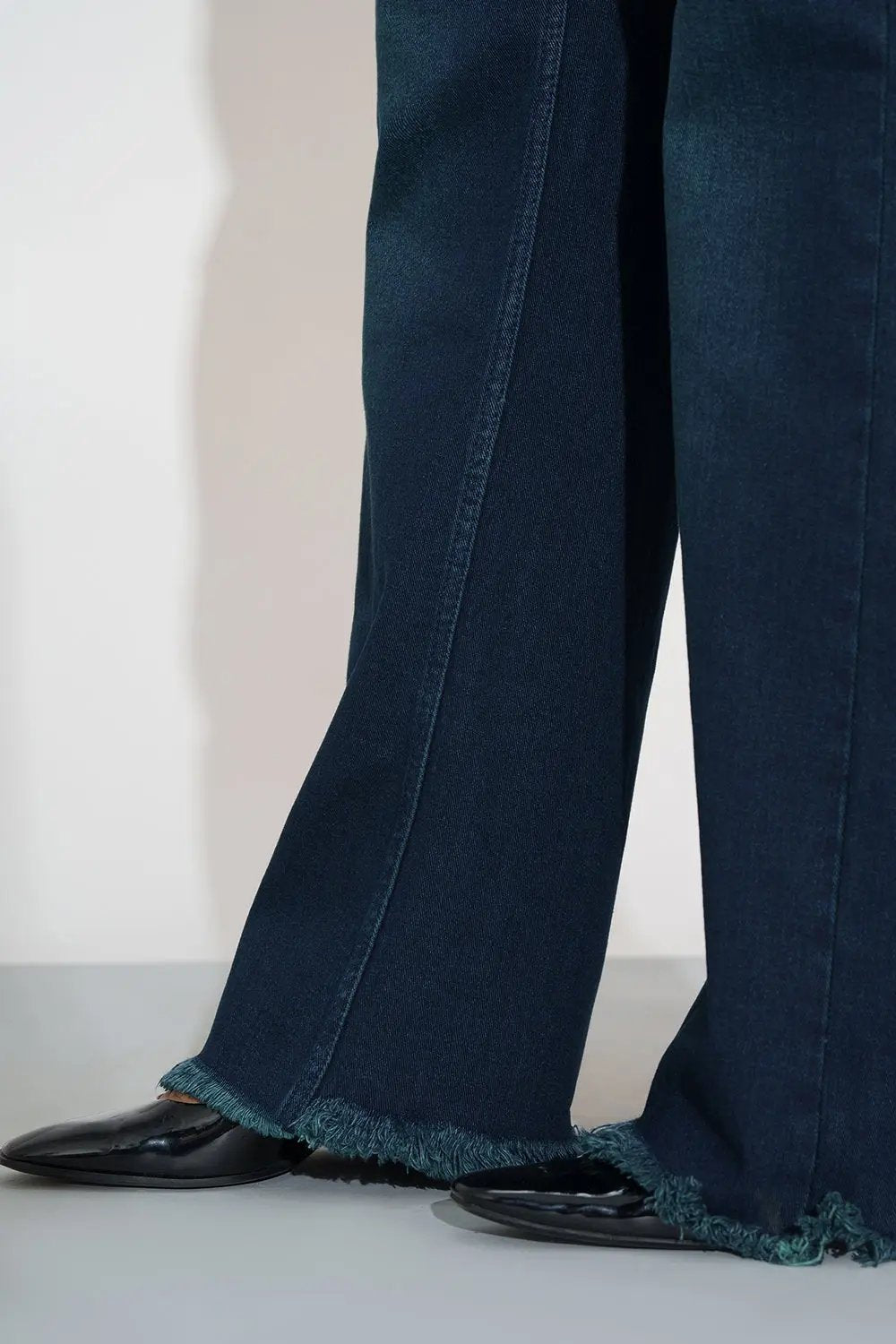 Tinted Teal Curve Straight fit Jeans