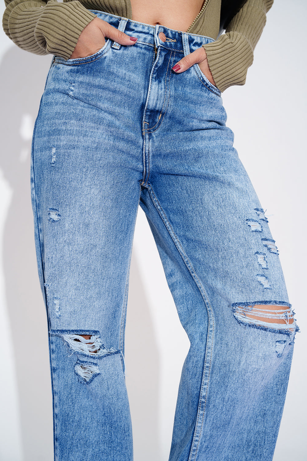 Distressed Edge Straight Fit Jeans