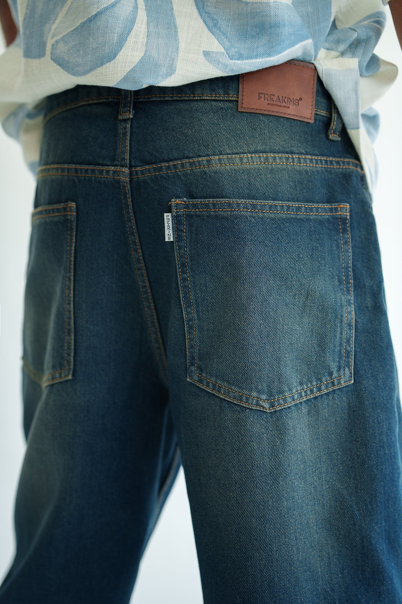 Vintage Distressed Men's Baggy Straight Jeans