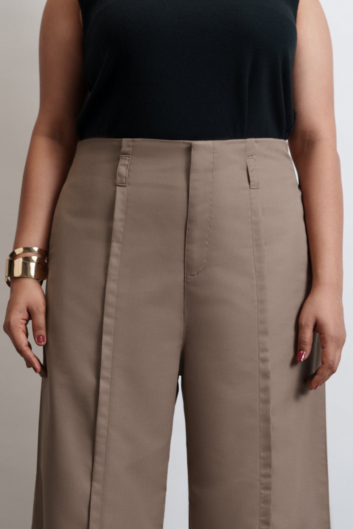 Cocoa Cloud Front Slit Curve Flared Korean Pants