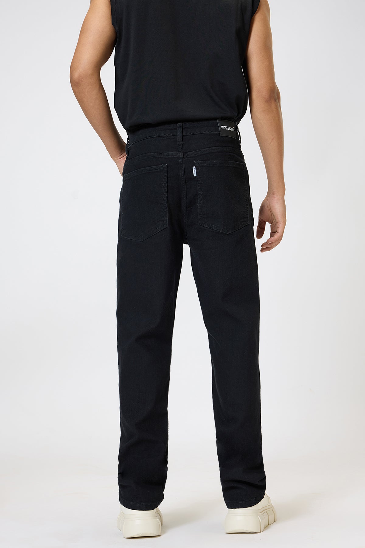 Tapered Regular Black Men's Jeans