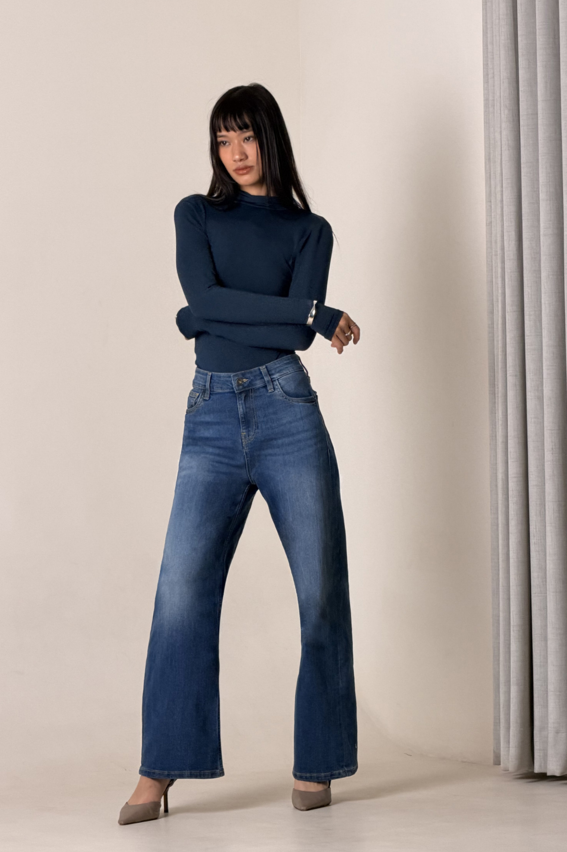 Deluxe On the Go Wide Leg Jeans