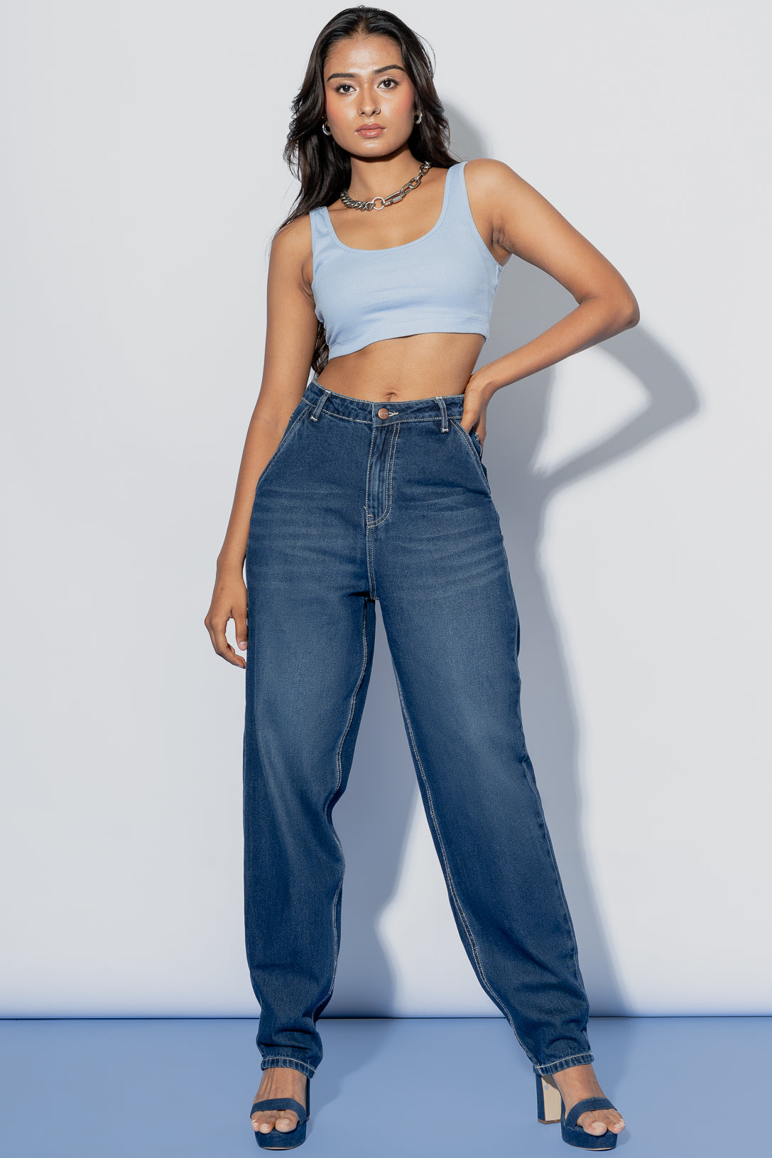 BLUE SLOUCHY FIT JEANS