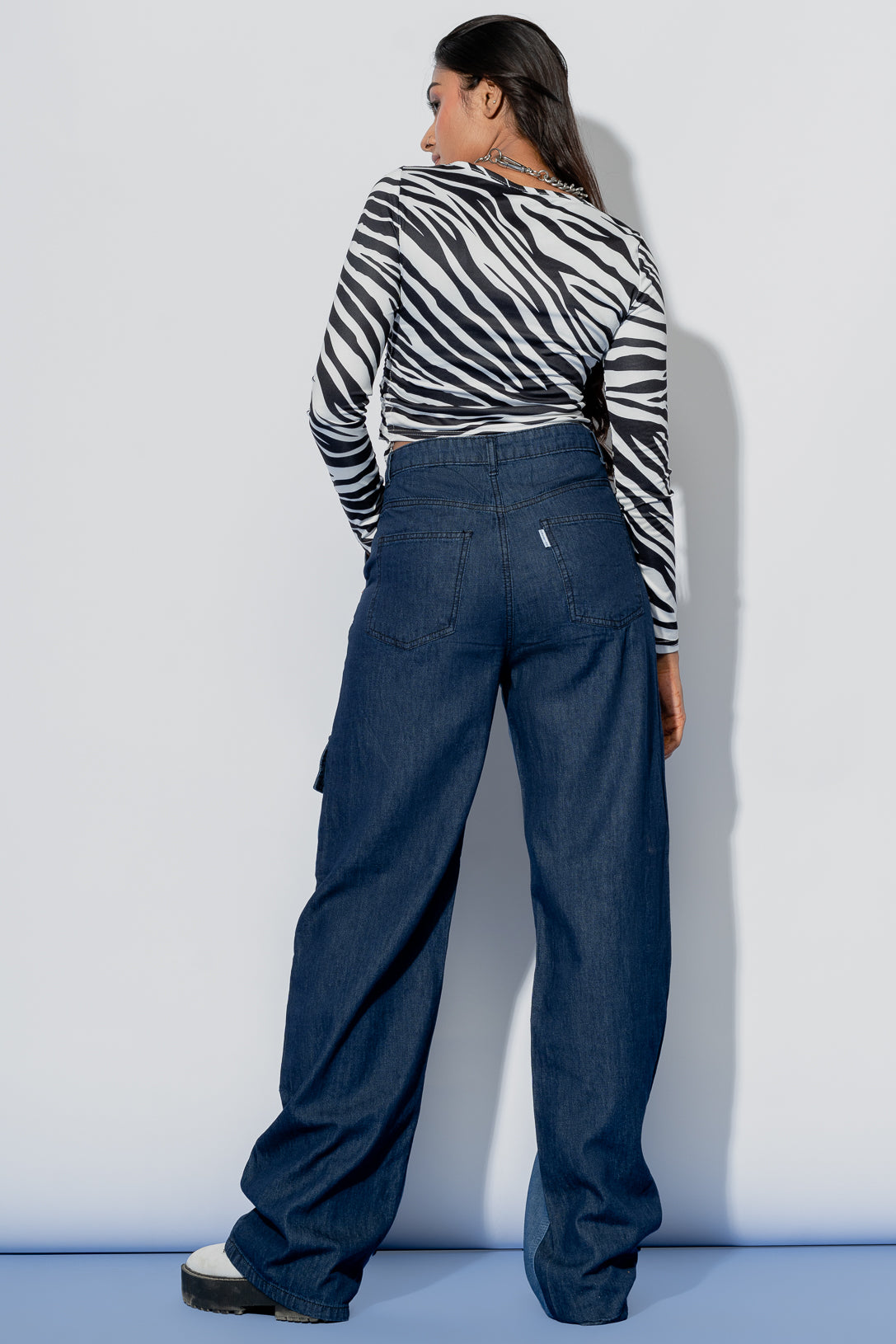 BLUE BLOCK STRAIGHT JEANS
