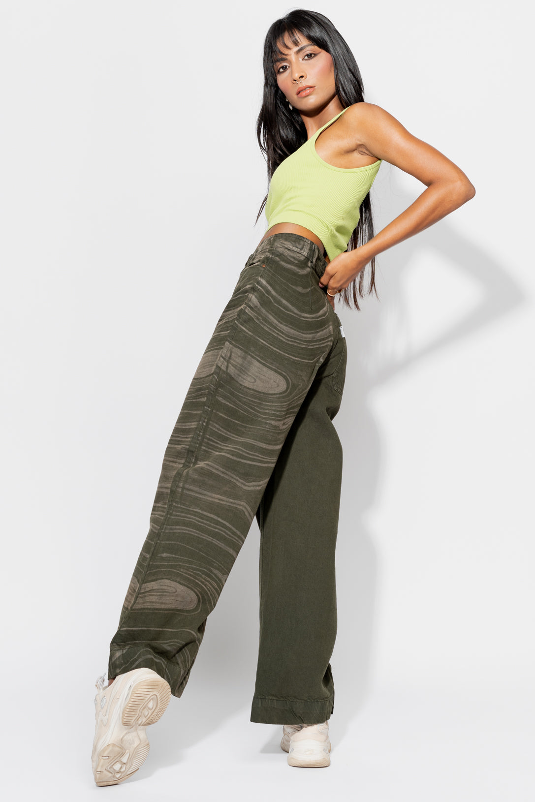 Laser straight pants