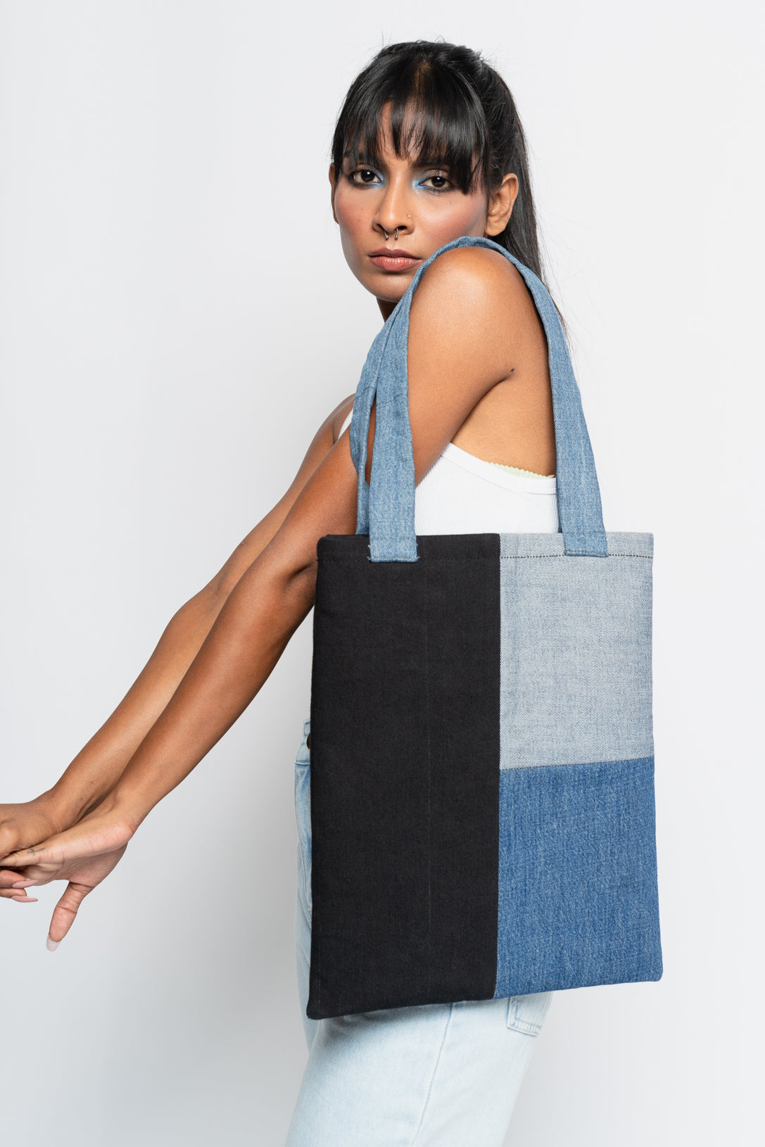 VERTICAL PATCHED TOTE BAG