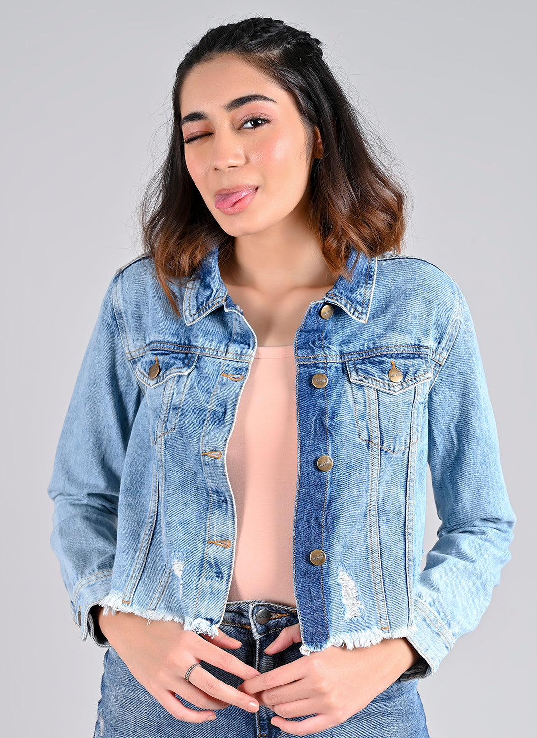 LIGHT VINTAGE DENIM JACKET